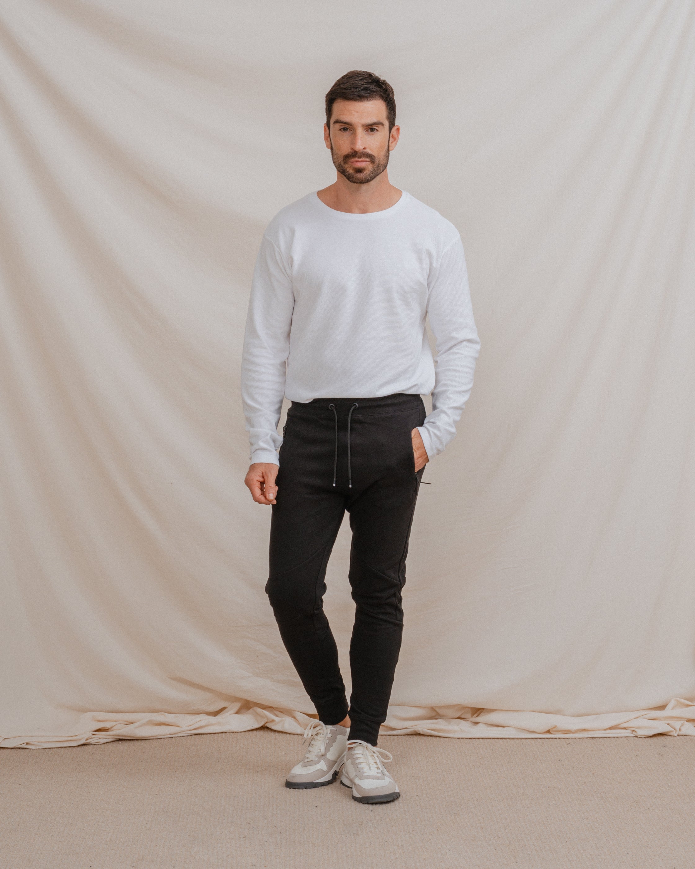 PANTALON JOGGER NEGRO