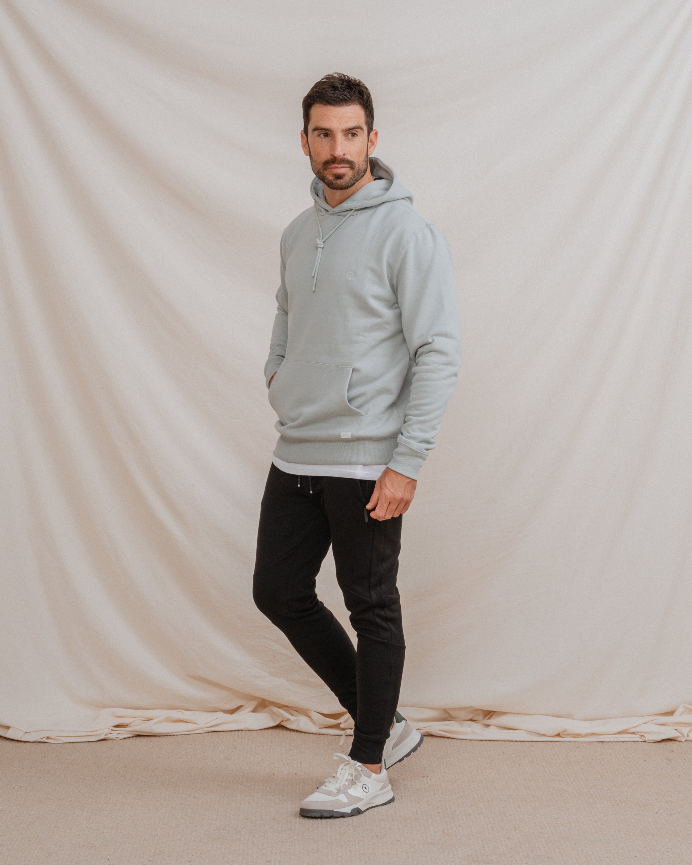 PANTALON JOGGER NEGRO