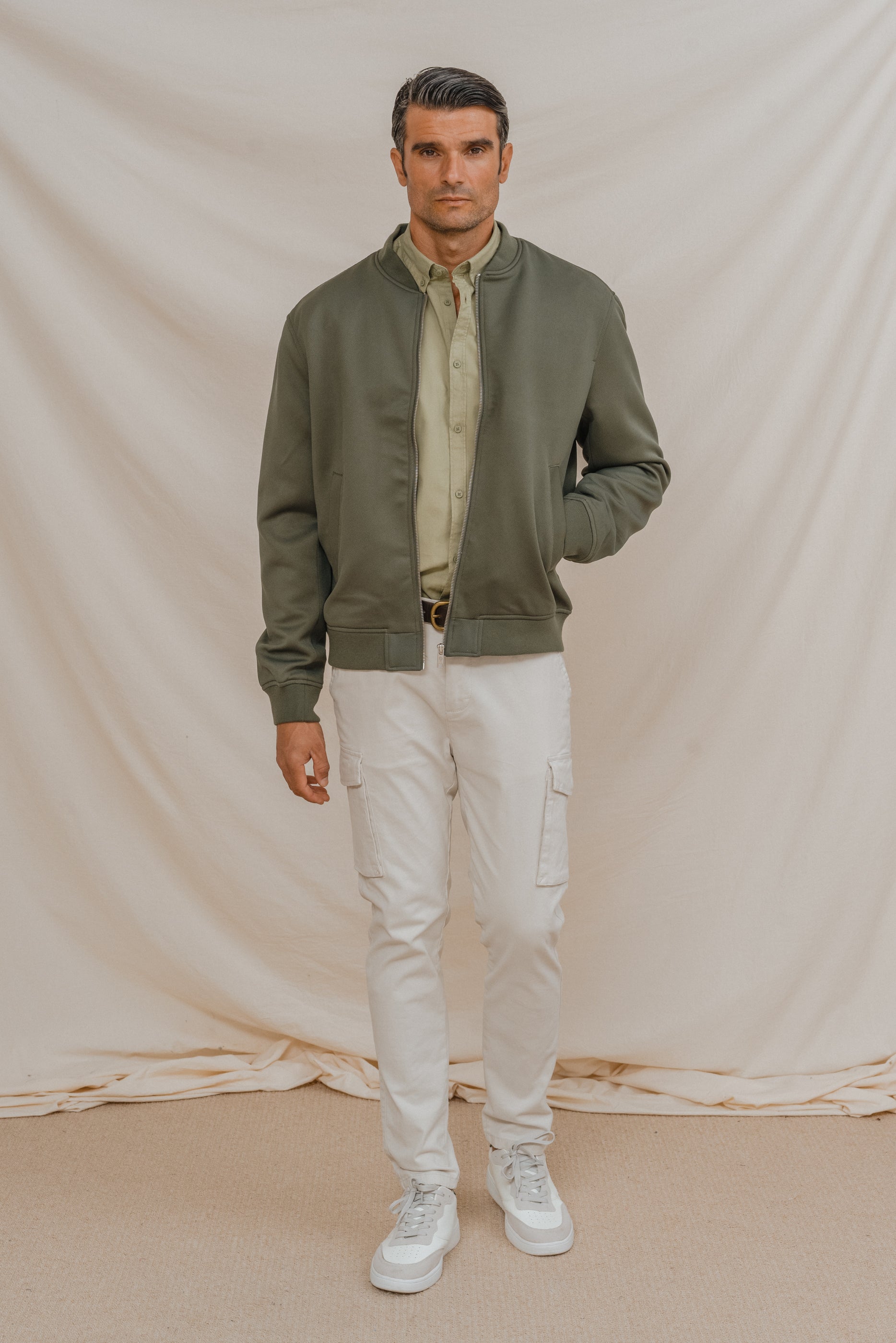 CAMISA TINTE FALSO LISO VERDE