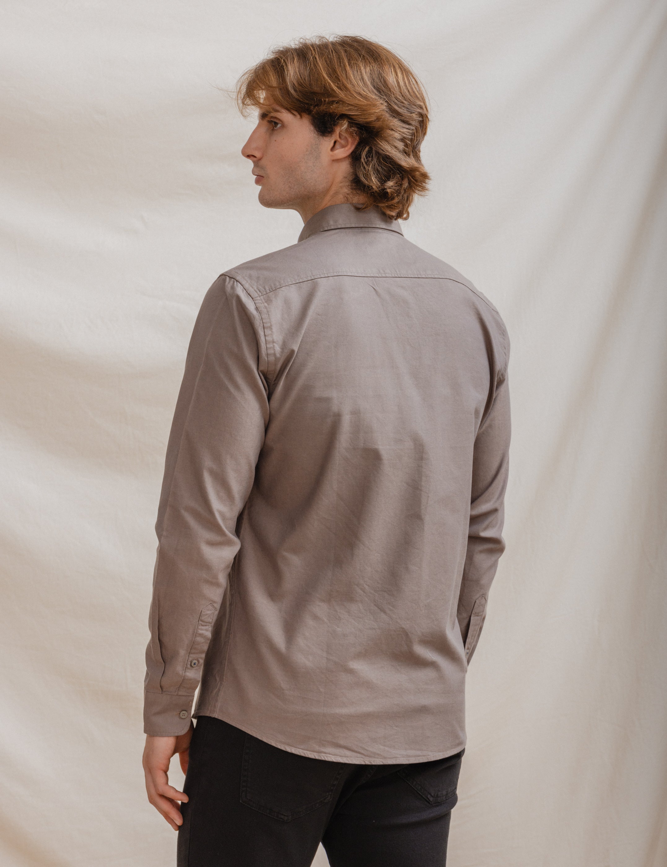 CAMISA OXFORD MARRÓN