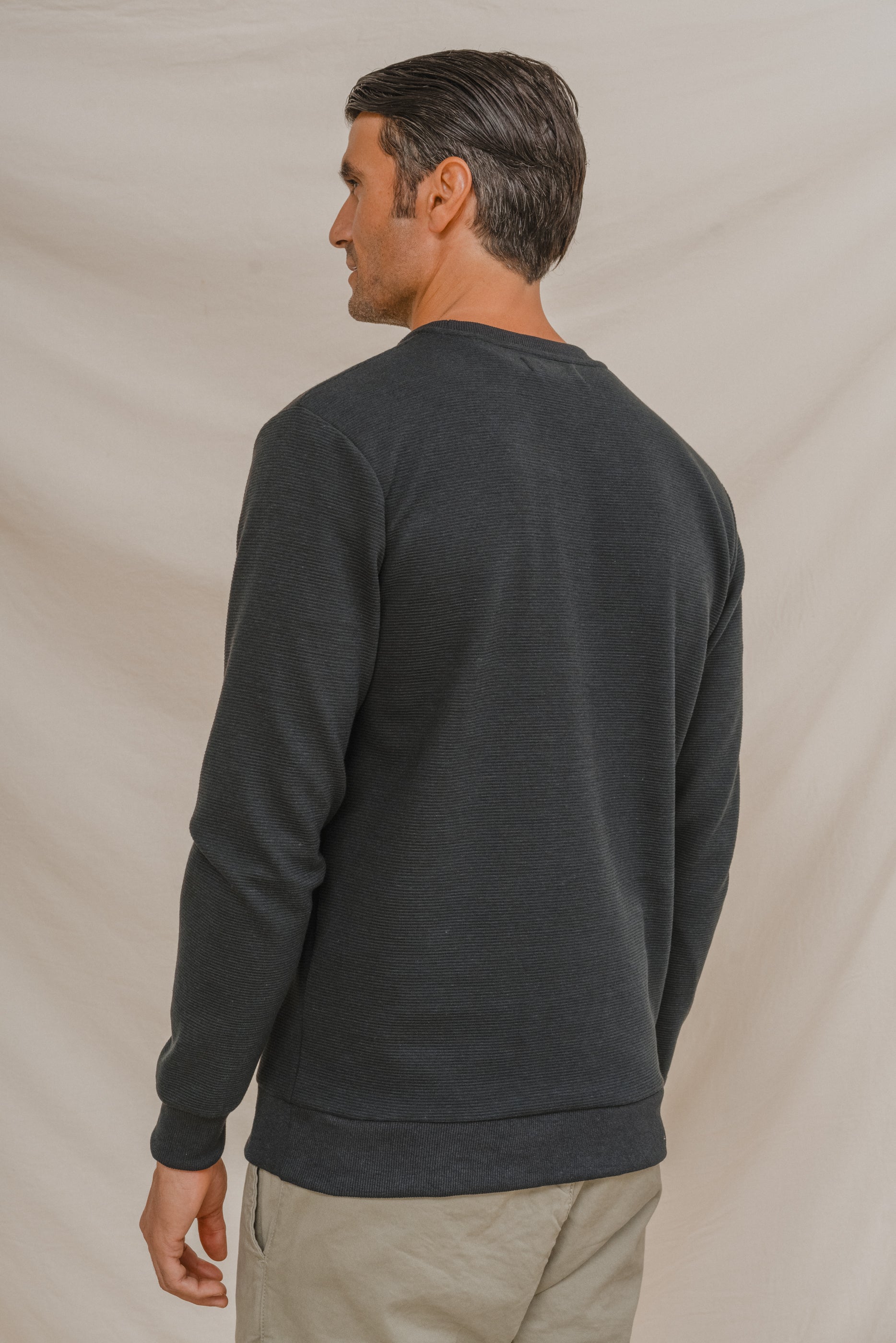 SUDADERA BÁSICA OTTOMAN NEGRA