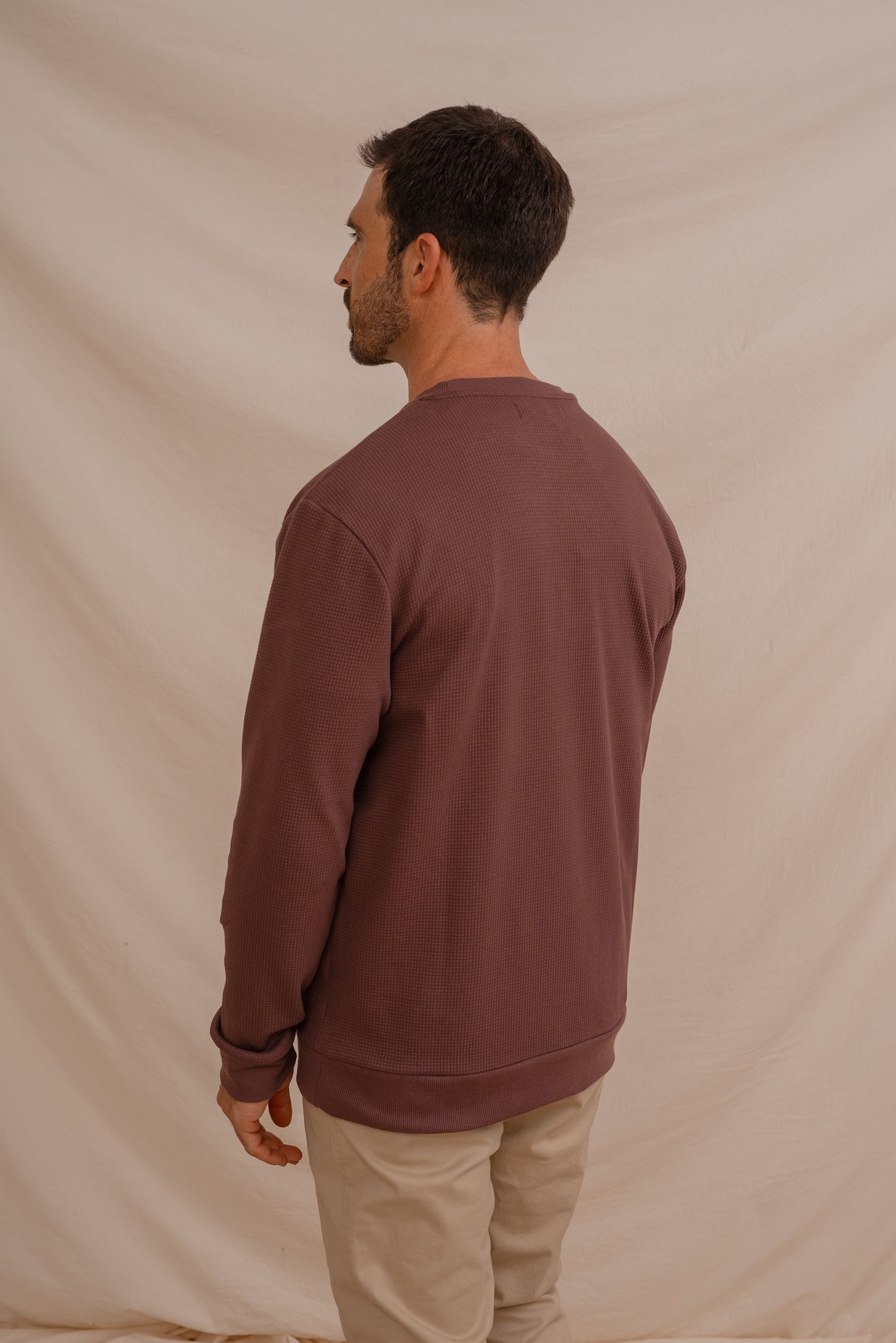 SUDADERA ESTRUCTURA BORDADO