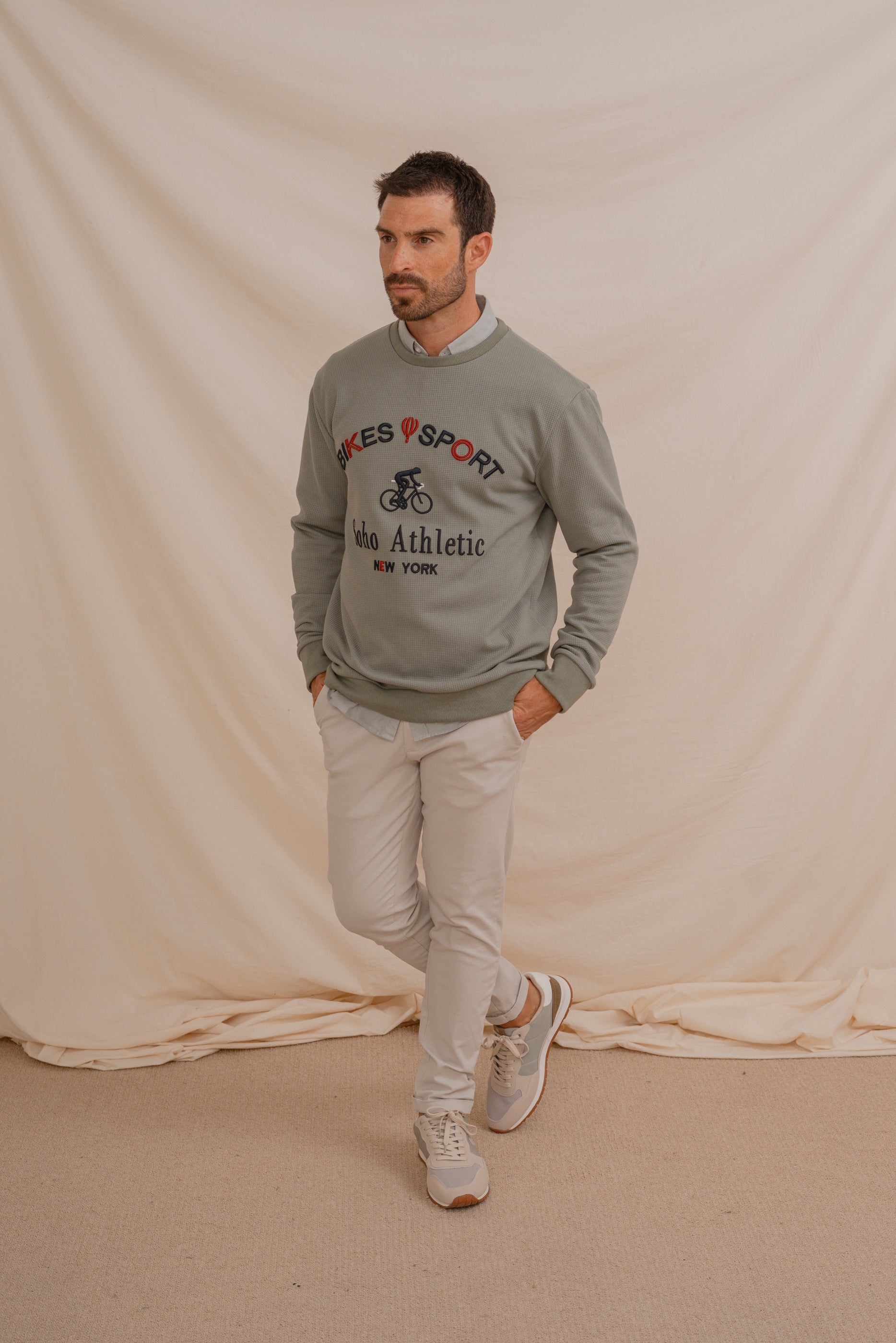 SUDADERA ESTRUCTURA BORDADO