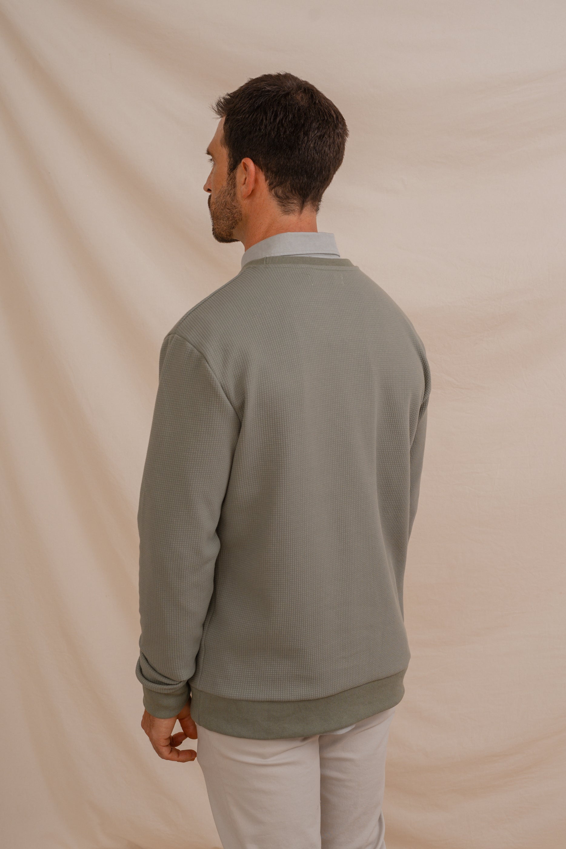 SUDADERA ESTRUCTURA BORDADO