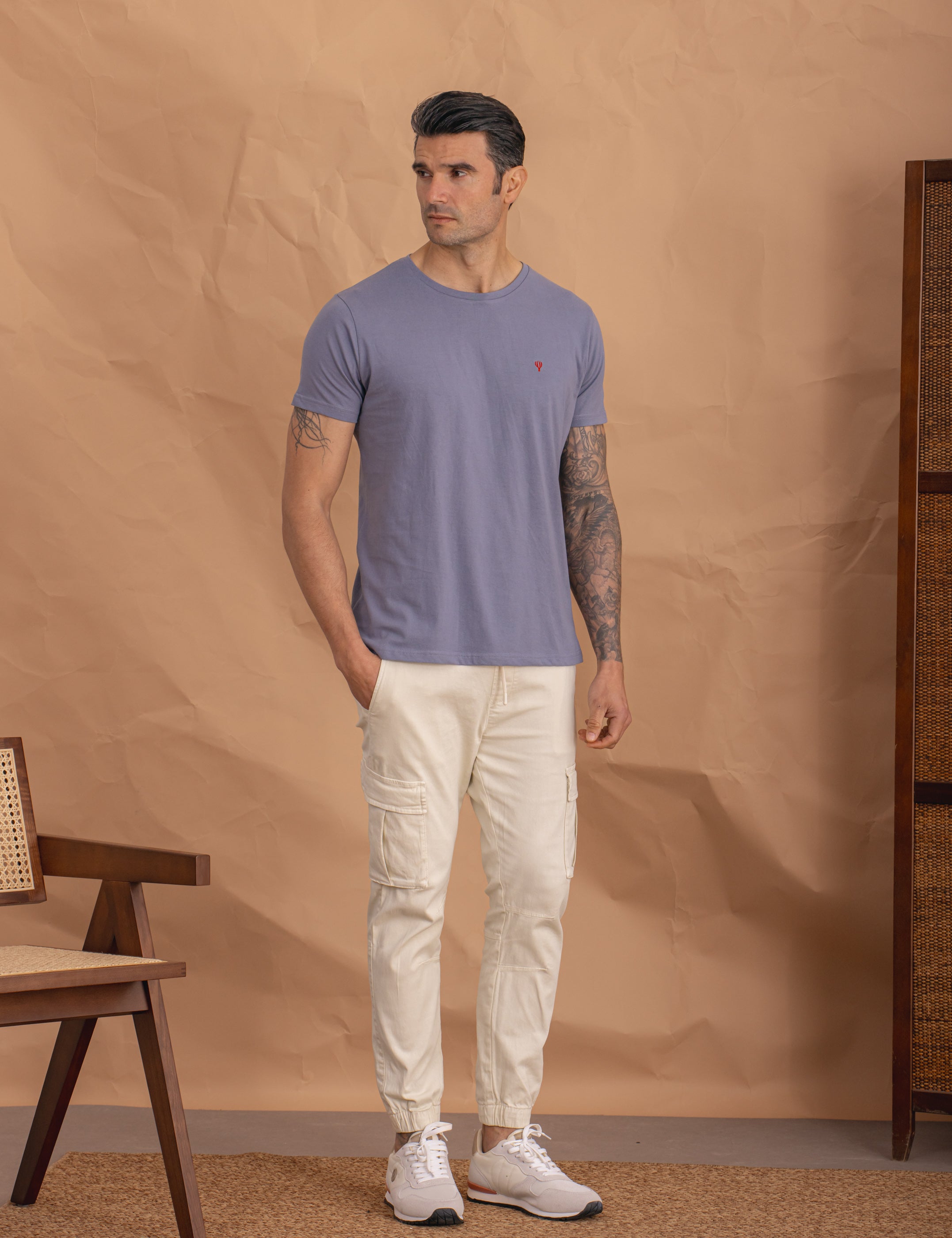 CAMISETA BÁSICA CELESTE