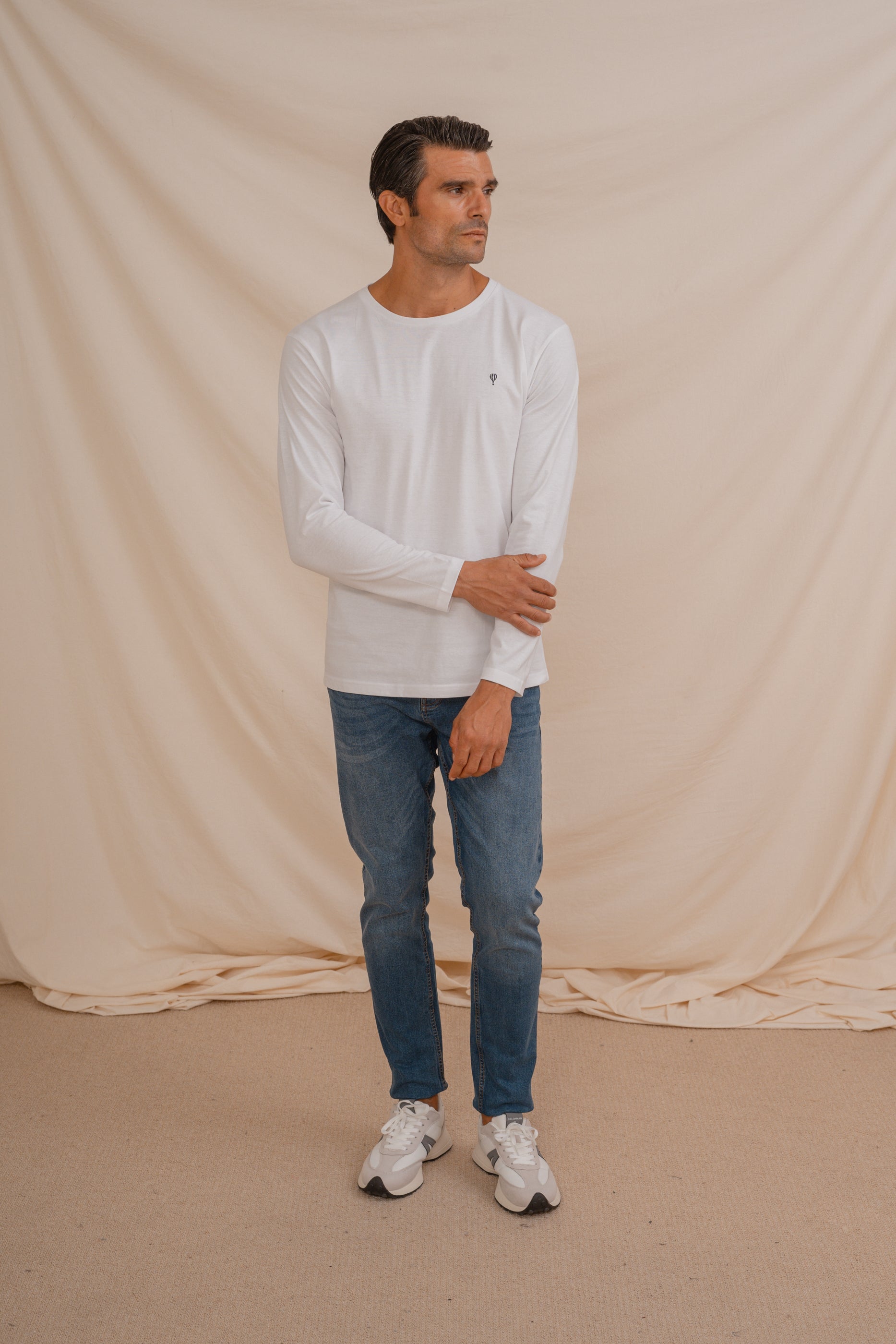 CAMISETA BASICA BLANCA MANGA LARGA