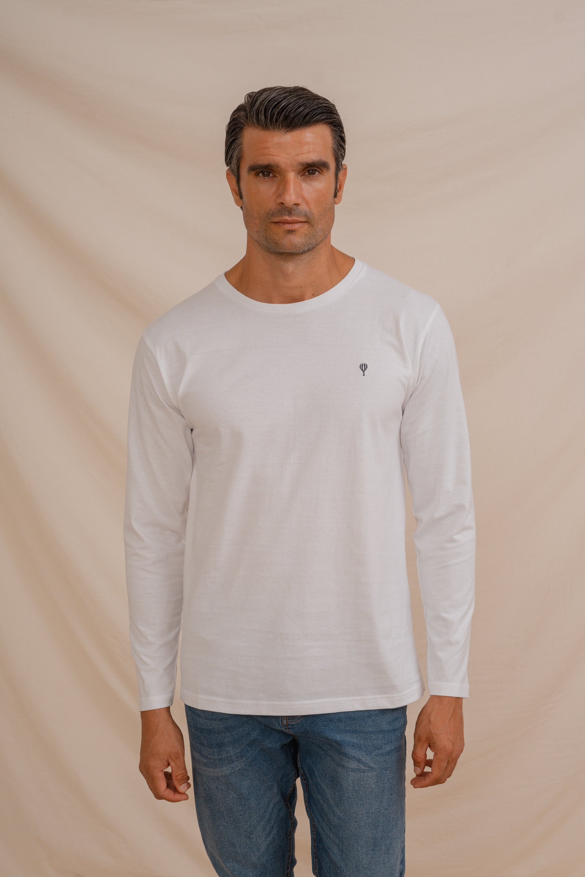 CAMISETA BASICA BLANCA MANGA LARGA