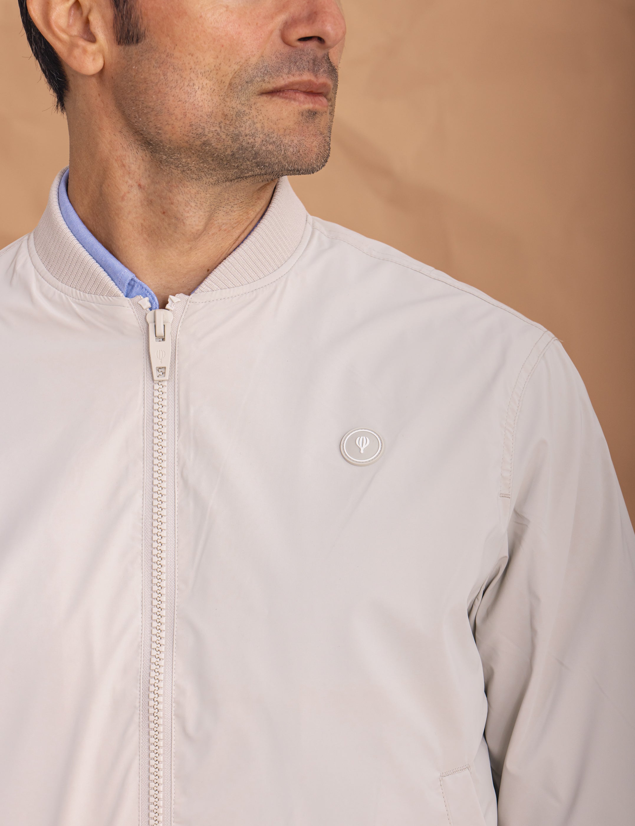 CAZADORA BOMBER LIGERA BLANCA