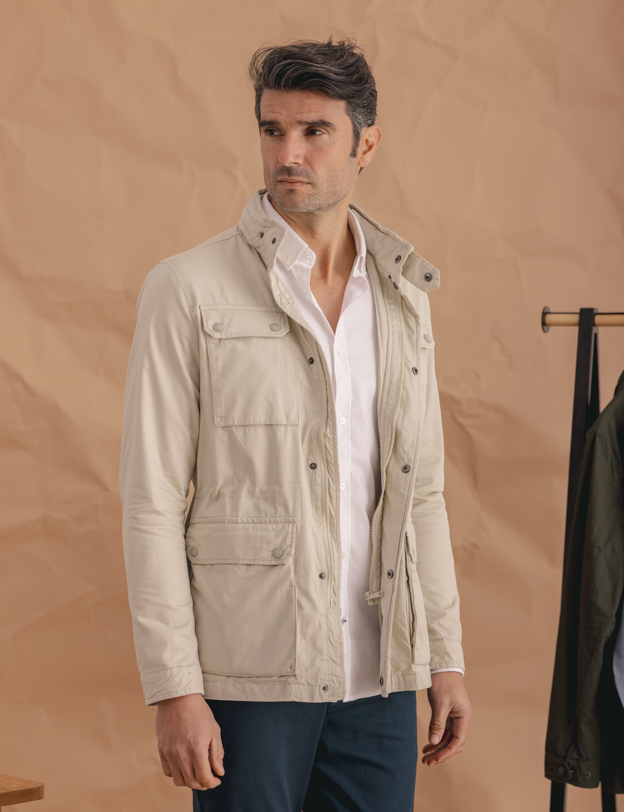 SAHARIANA TÉCNICA BEIGE