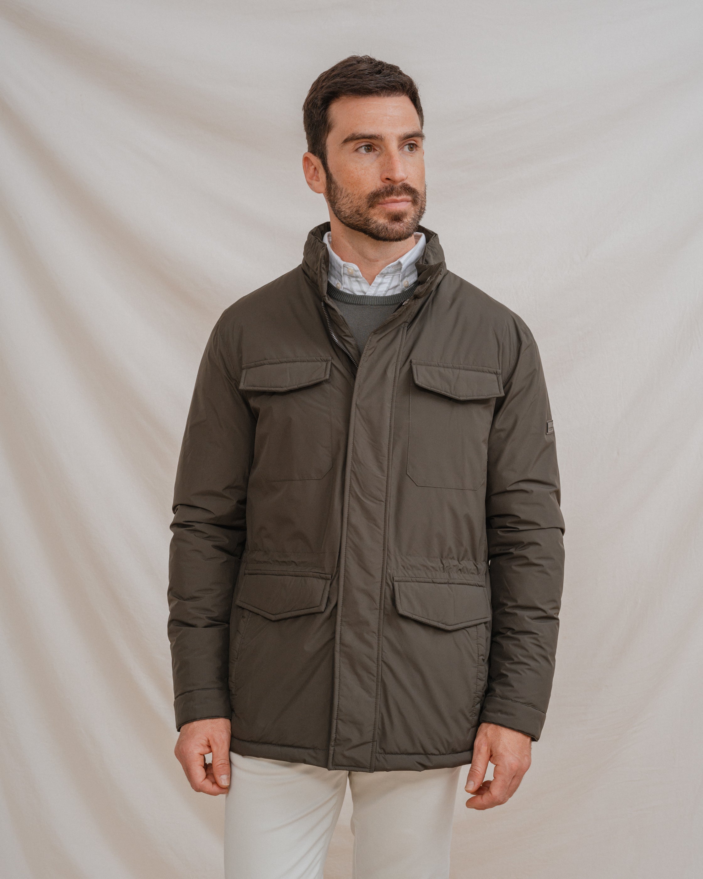 CHAQUETÓN MULTIBOLSILLOS VERDE