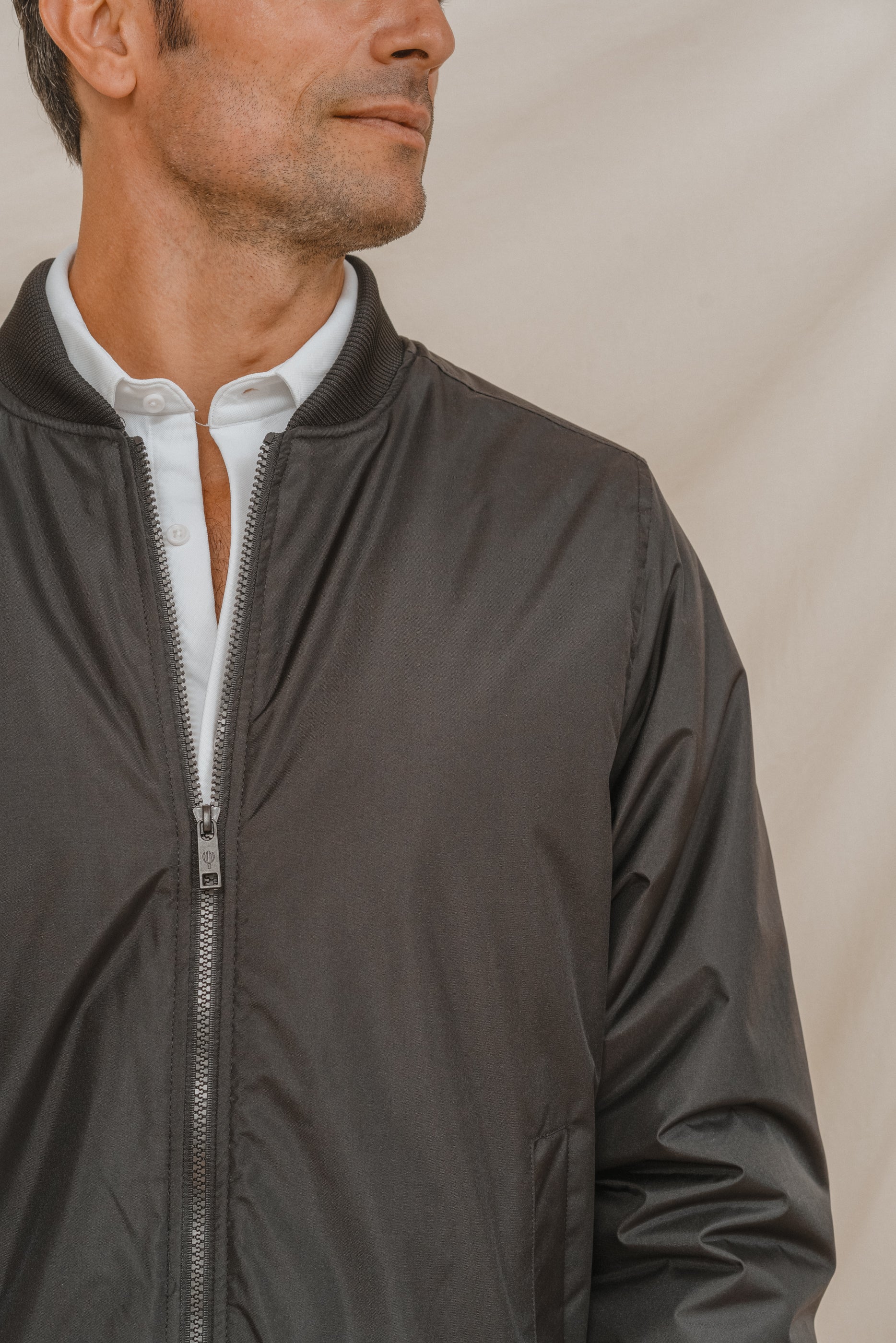 CAZADORA BOMBER NEGRA