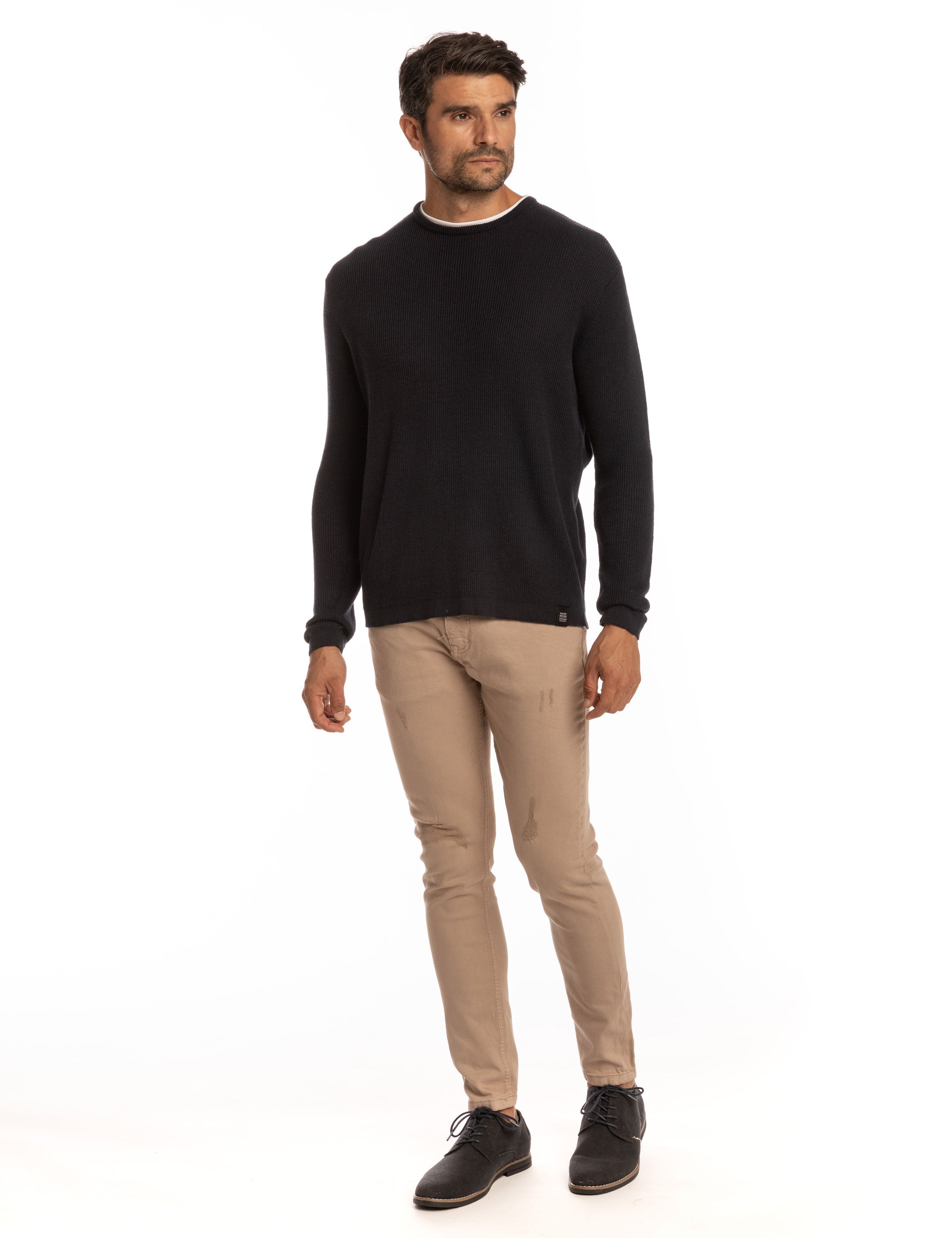 PANTALÓN 5 BOLSILLOS SKINNY BASIC ROTOS MARRÓN