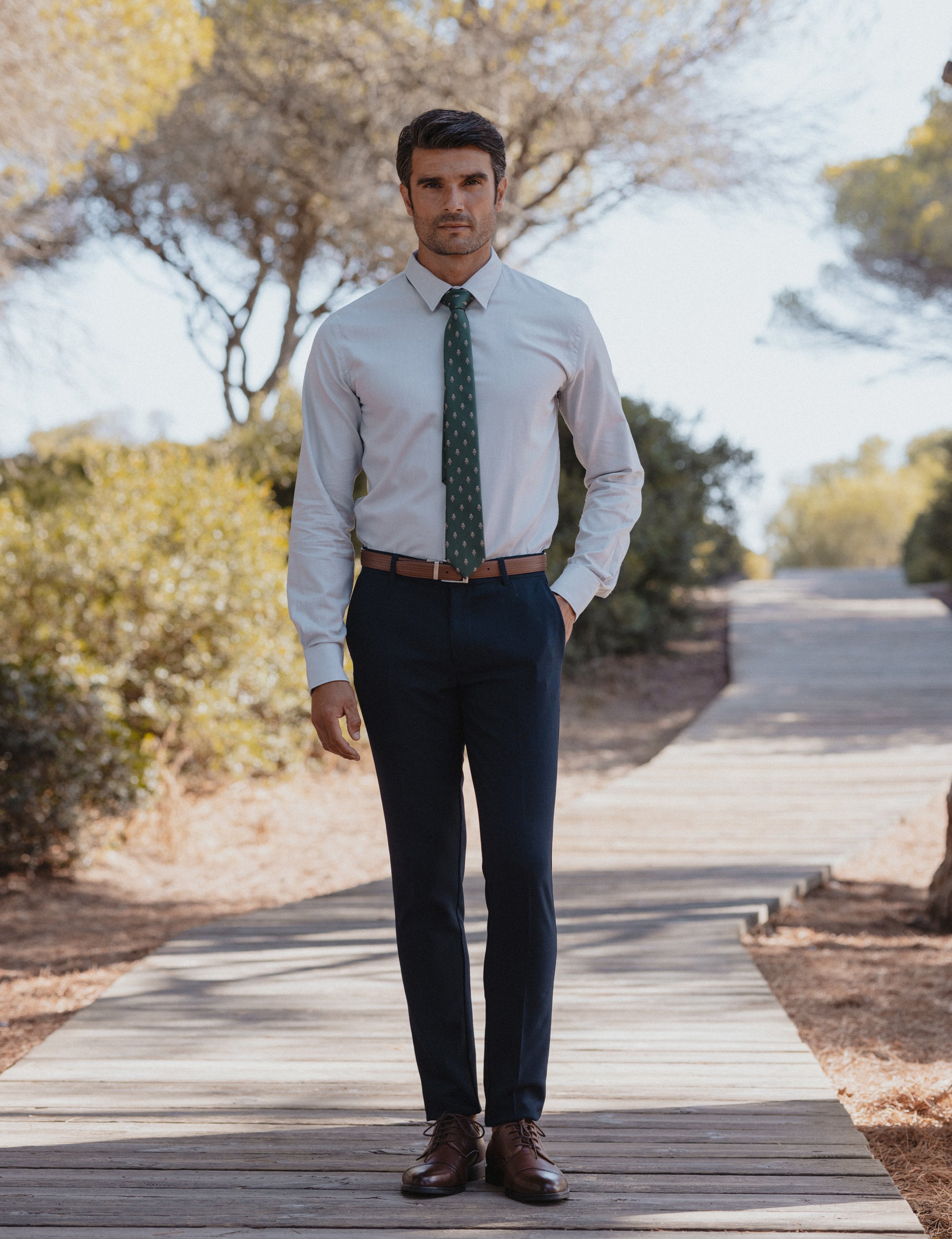 CORBATA VERDE BUHO BORDADO