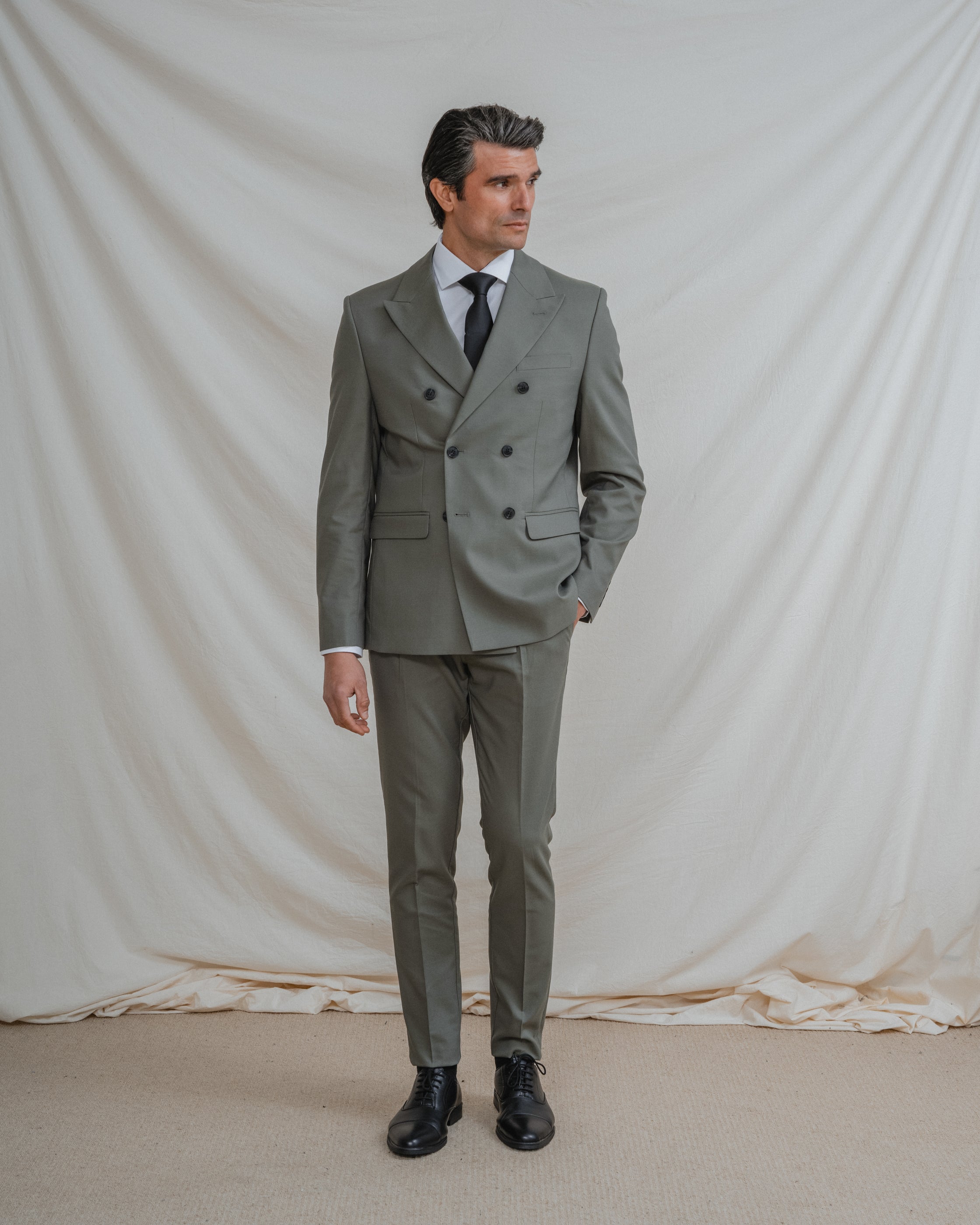 CHAQUETA CRUZADA TRAJE VERDE