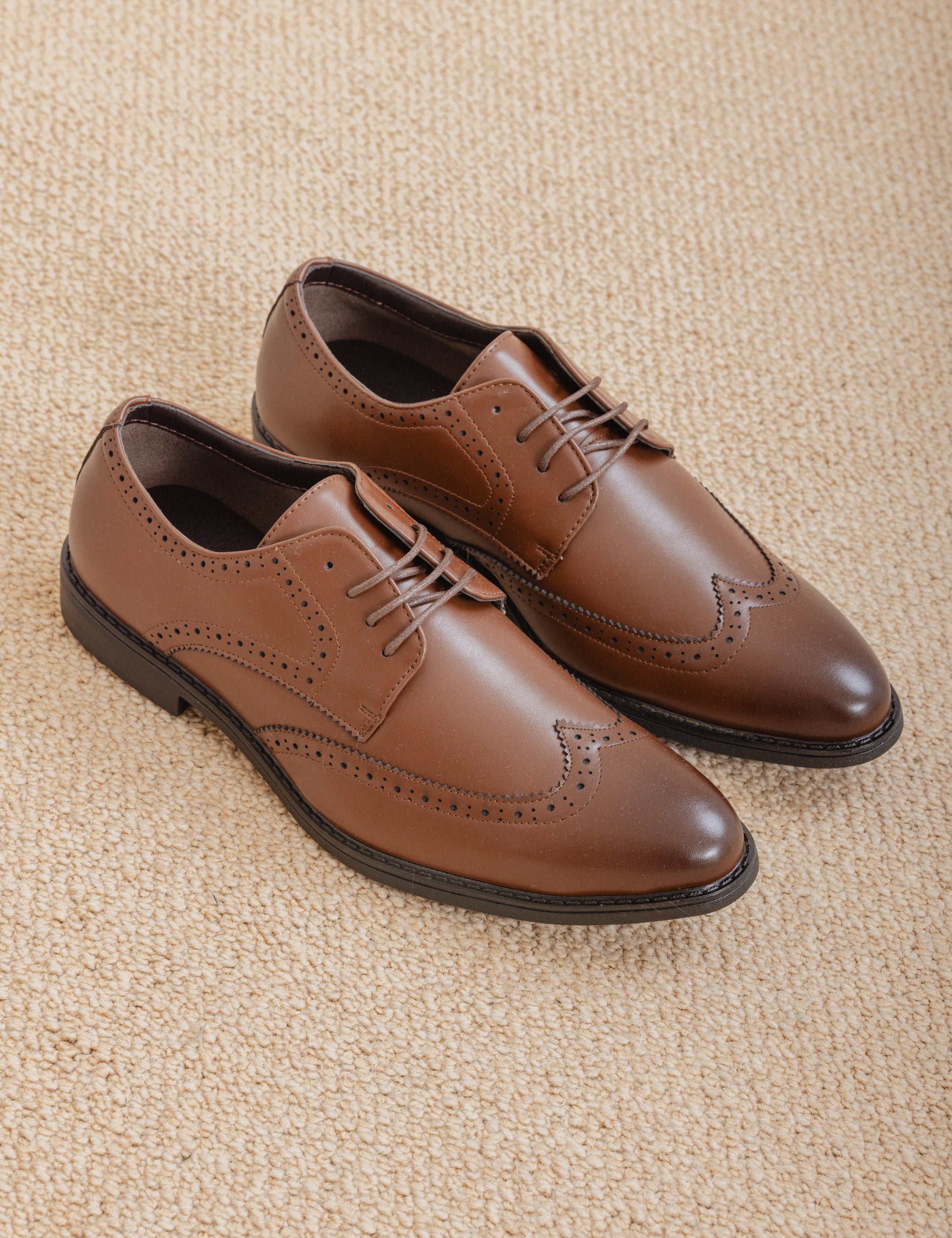 ZAPATO VESTIR MARRÓN CALADO