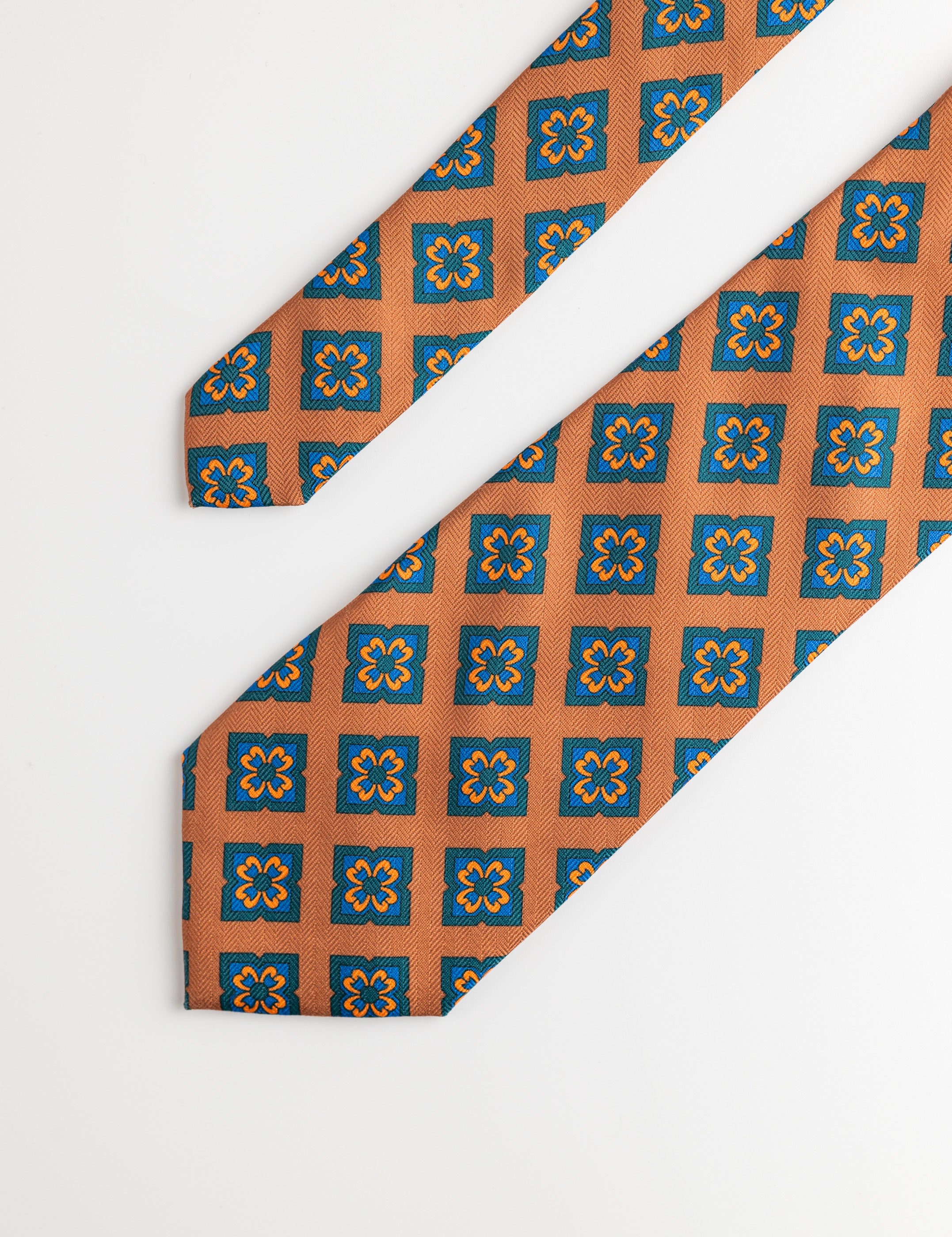CORBATA NARANJA FLOR BORDADA