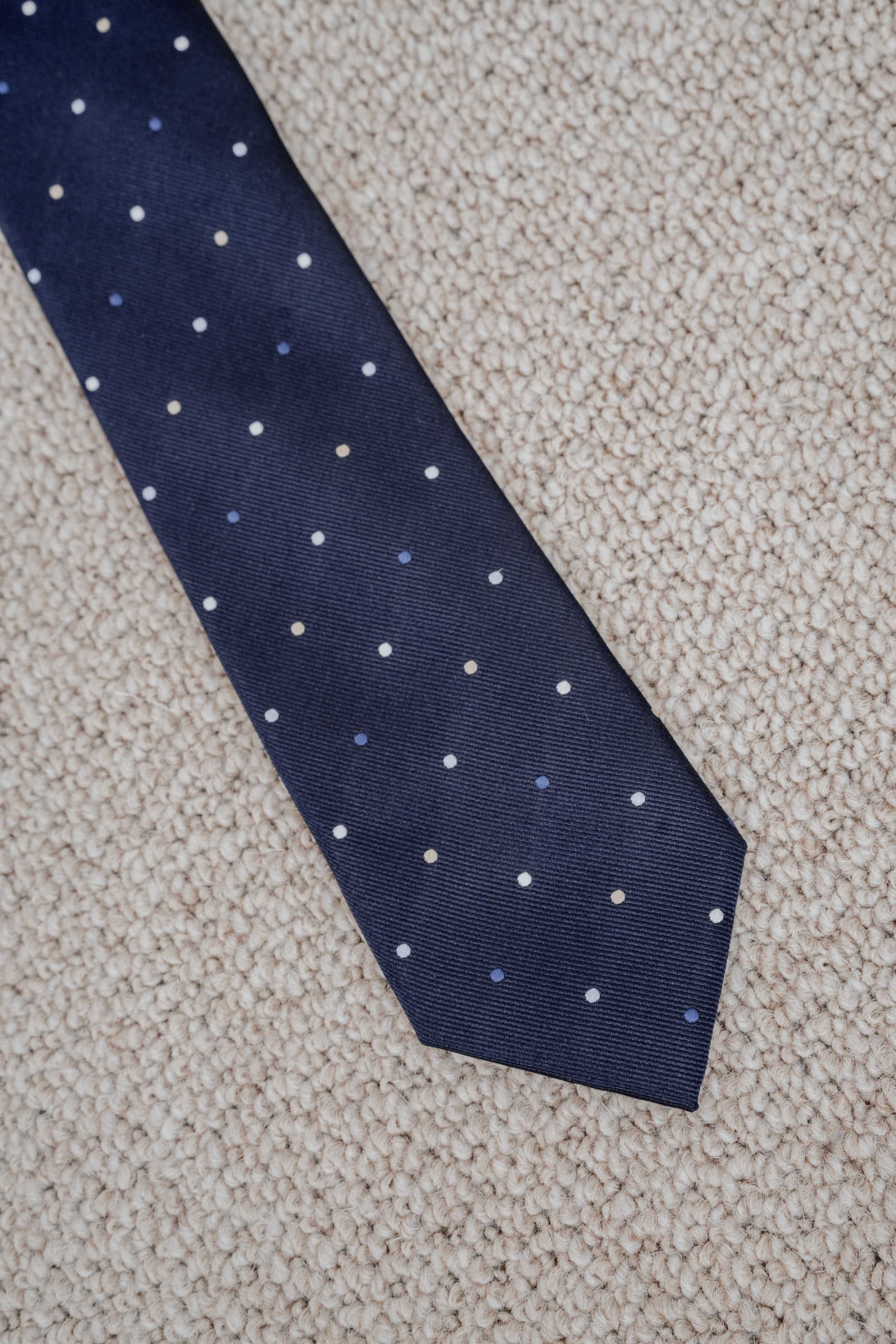 CORBATA AZUL TOPOS COLORES