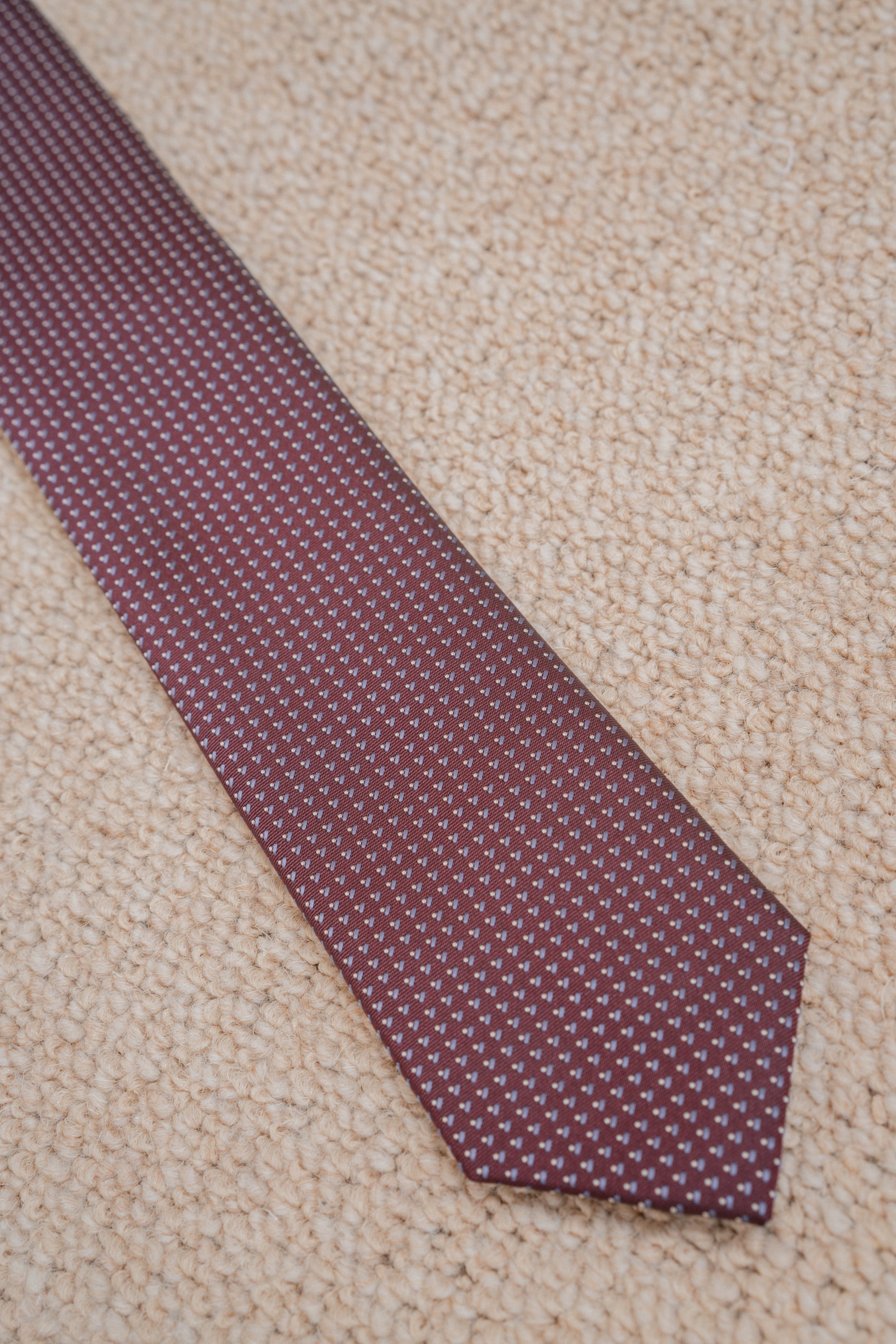 CORBATA BURDEOS DIBUJOS