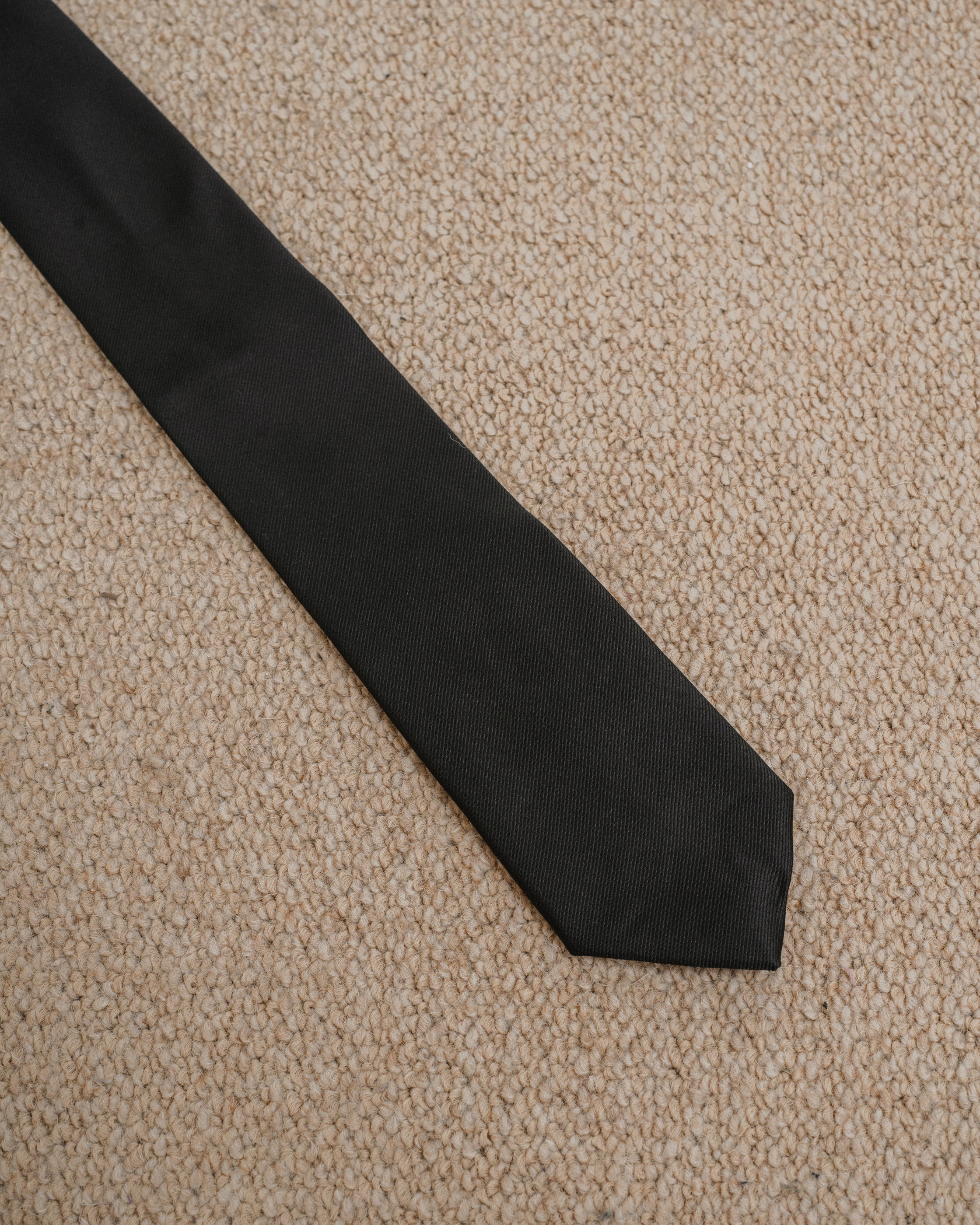 CORBATA BÁSICA OTTOMAN NEGRA