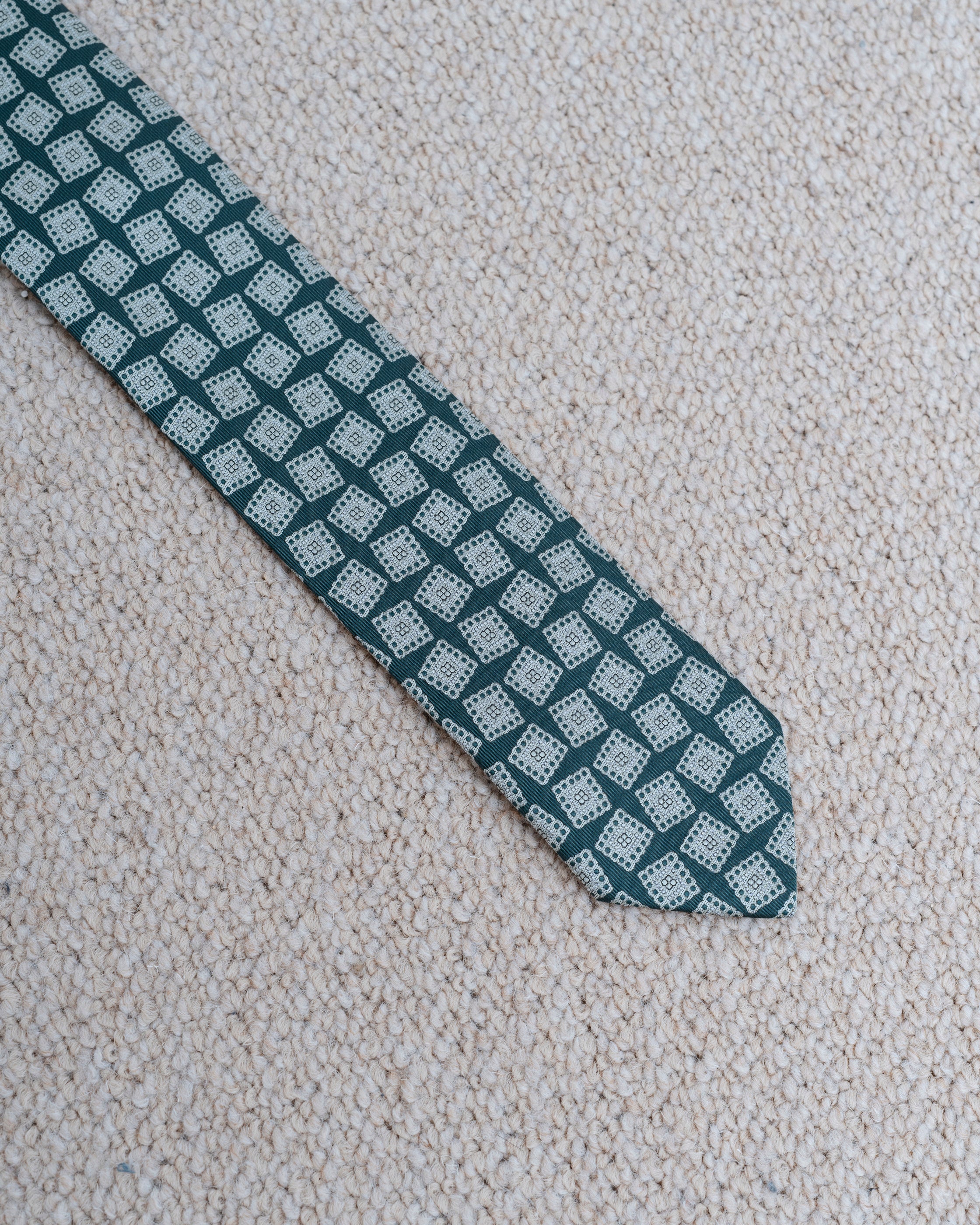 CORBATA VERDE DISEÑO