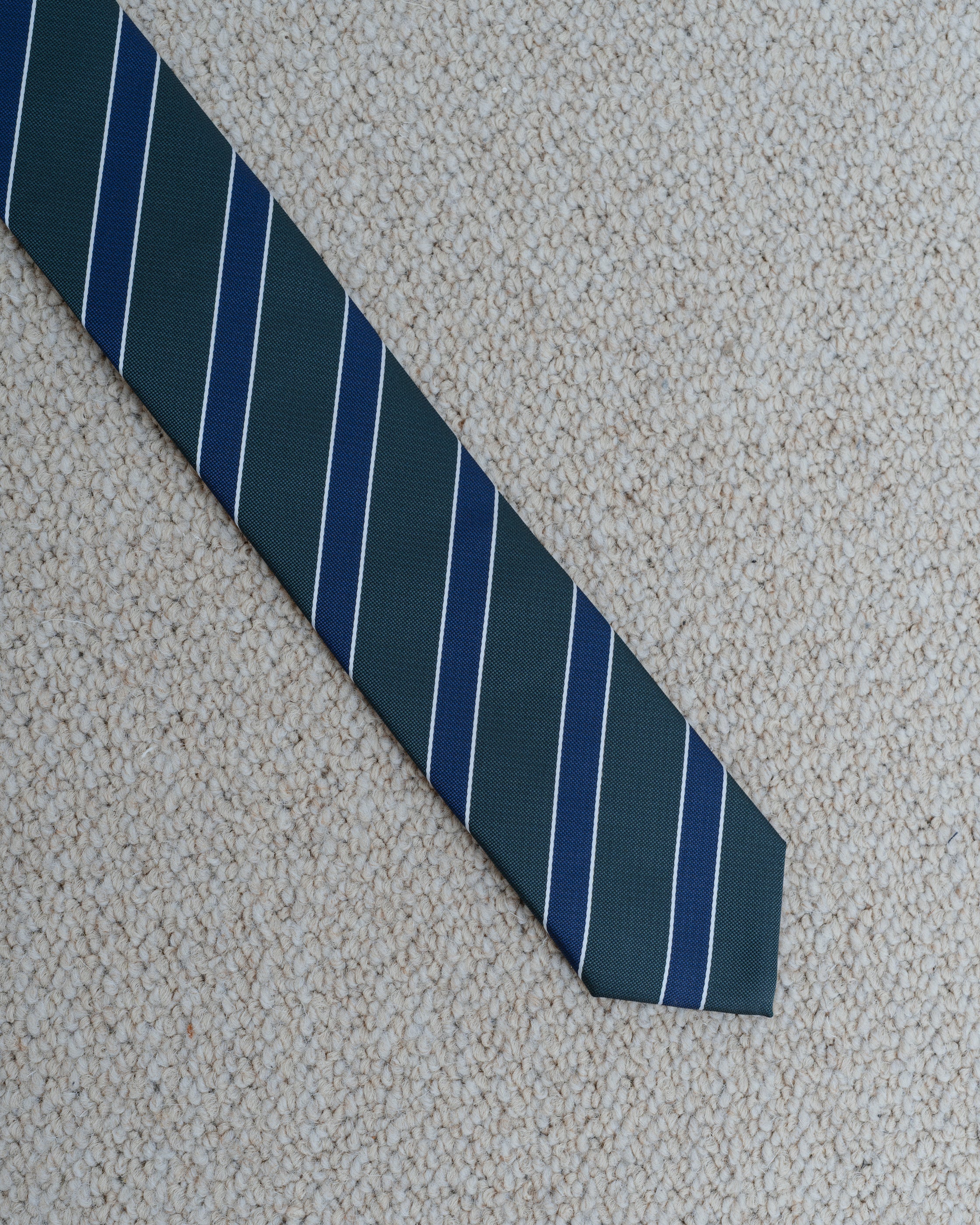 CORBATA VERDE RAYA DIAGONAL