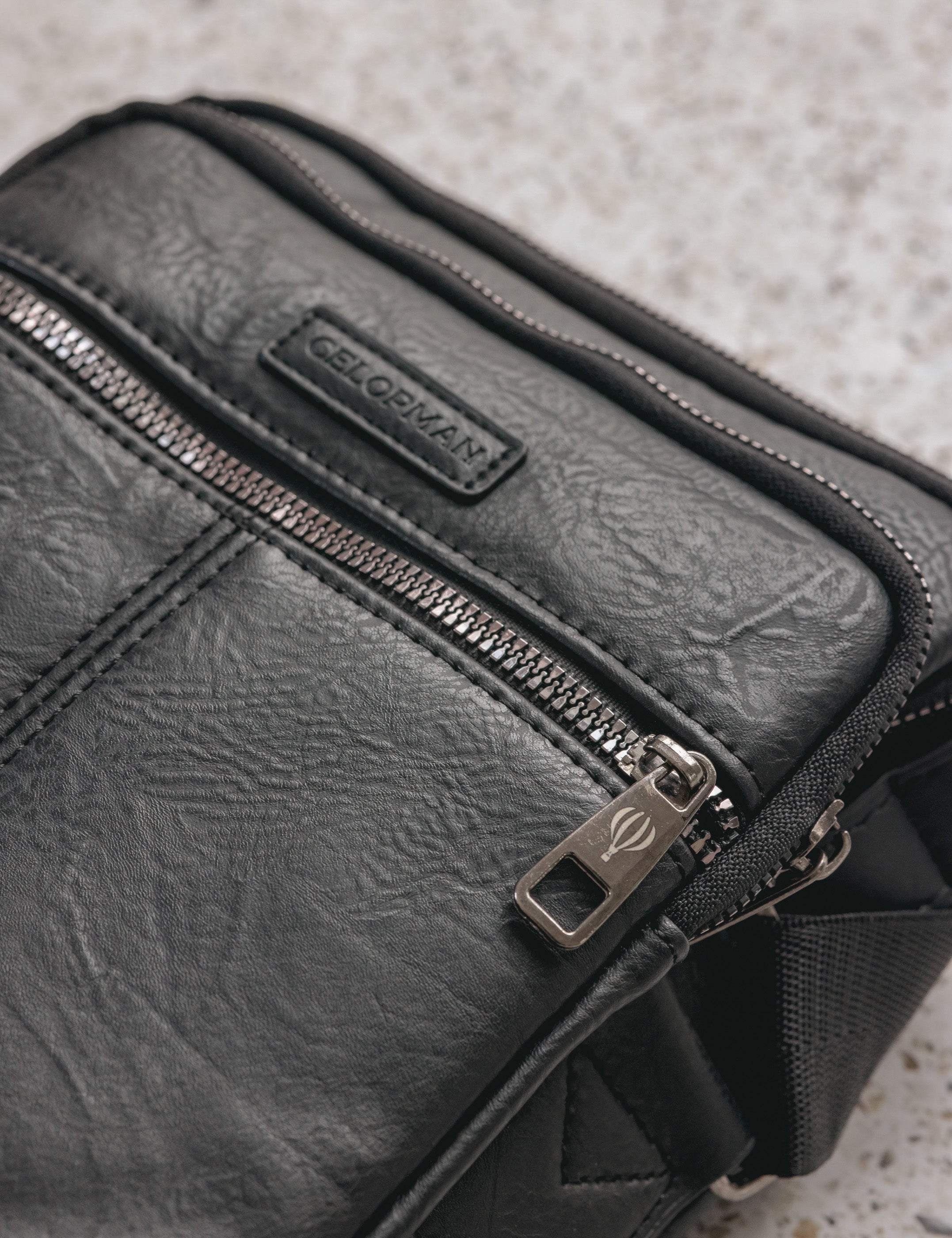 BOLSO BANDOLERA HOMBRE