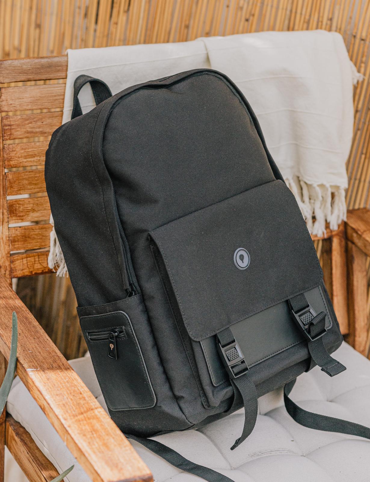 MOCHILA CASUAL NEGRA