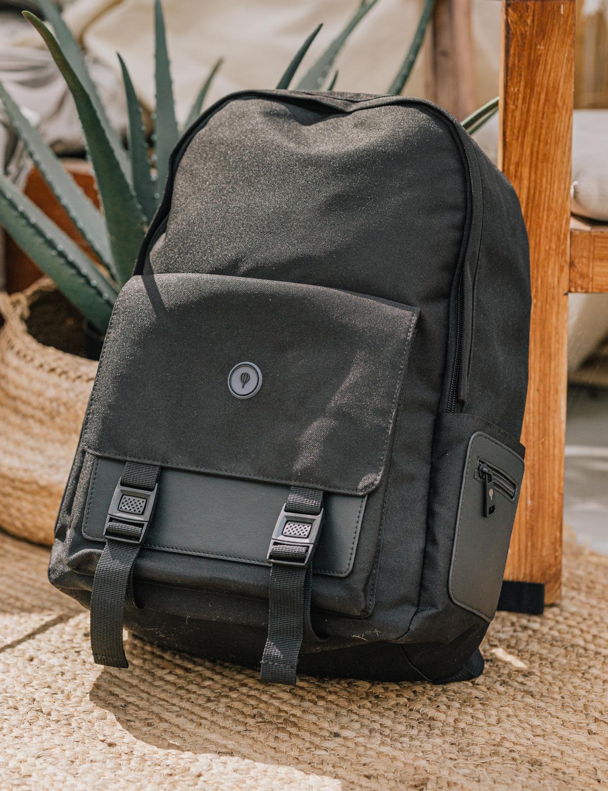 MOCHILA CASUAL NEGRA