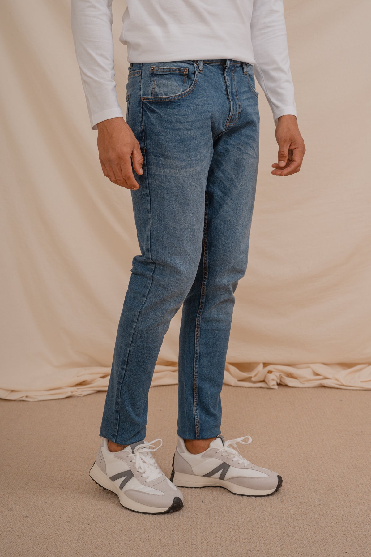 CALÇA DE GANGAS CINTURA SUBIDA SLIM