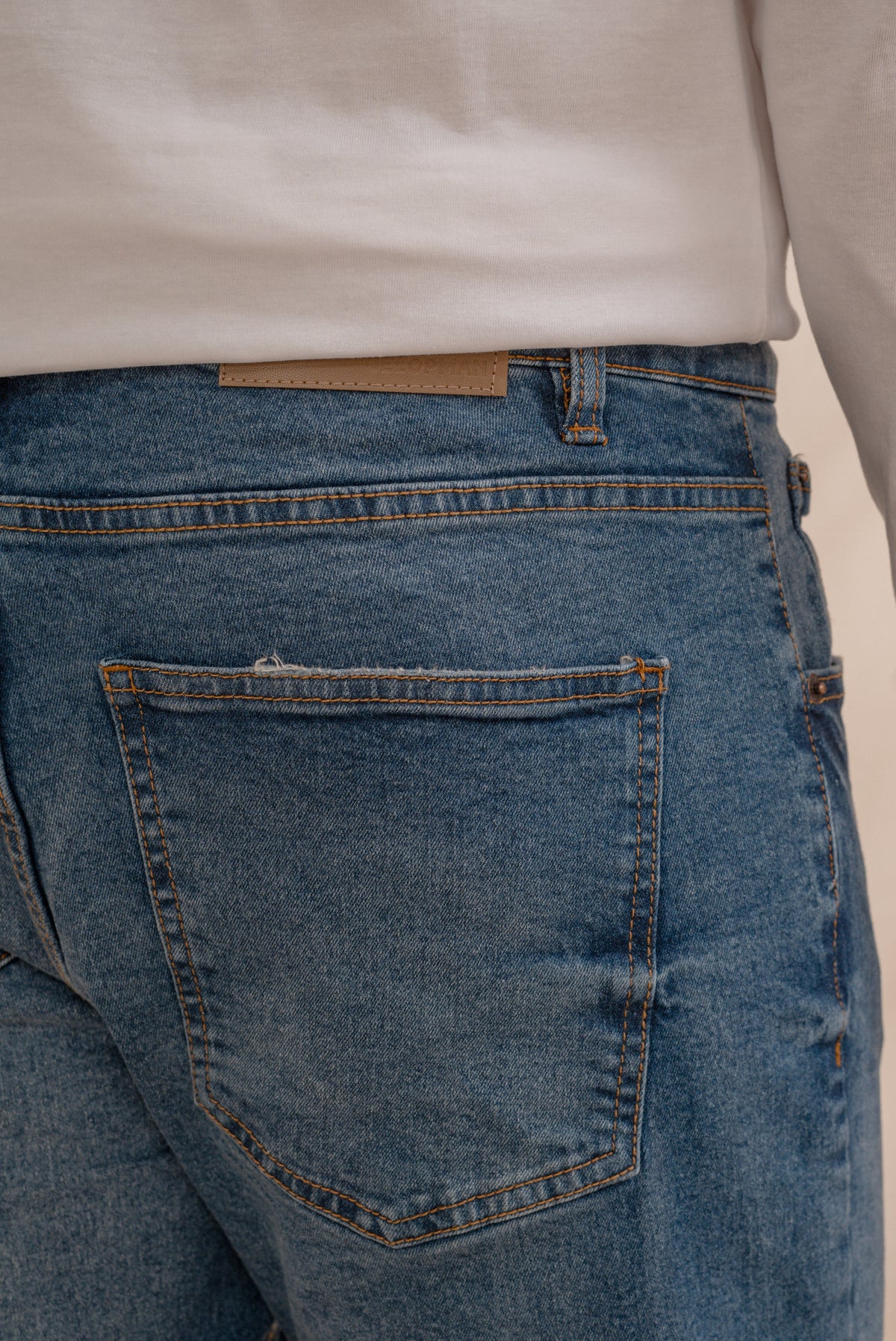 CALÇA DE GANGAS CINTURA SUBIDA SLIM