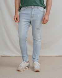 JEAN SKINNY BASIQUE DÉCHIRÉ