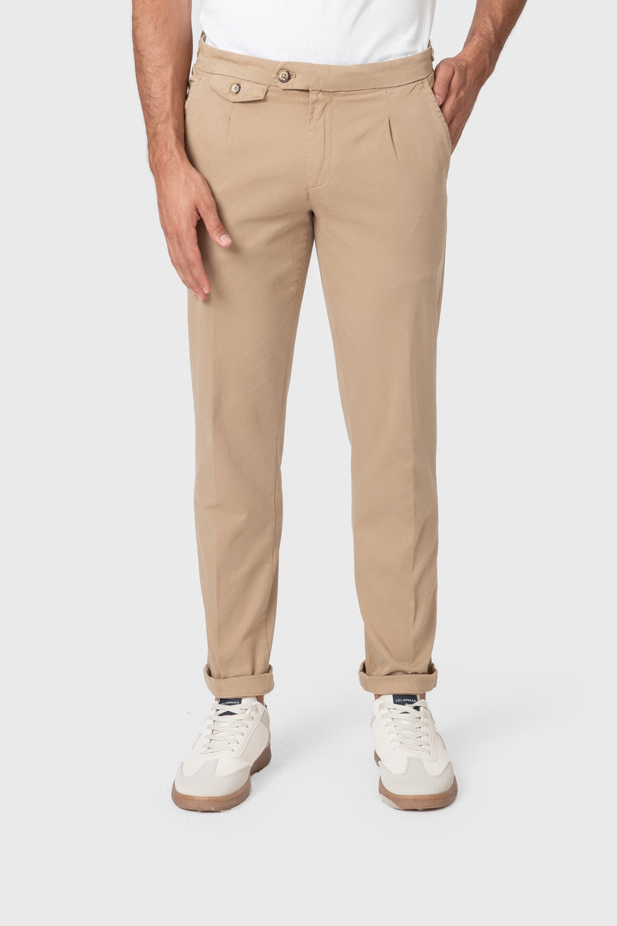 PANTALÓN CHINO SLIM PINZAS