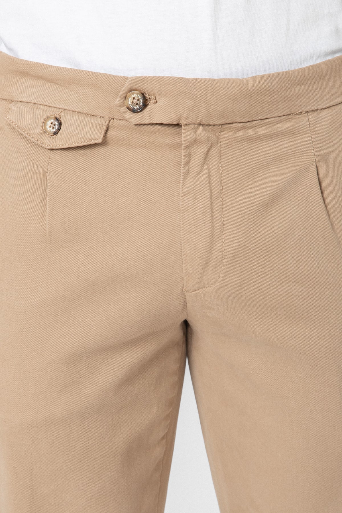 PANTALÓN CHINO SLIM PINZAS