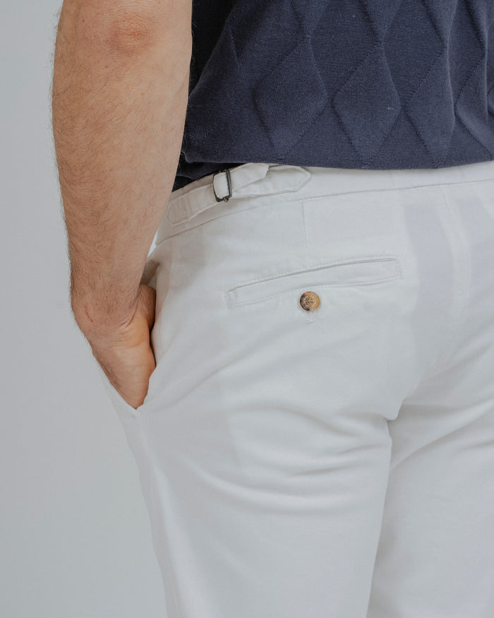 PANTALÓN CHINO SLIM PINZAS