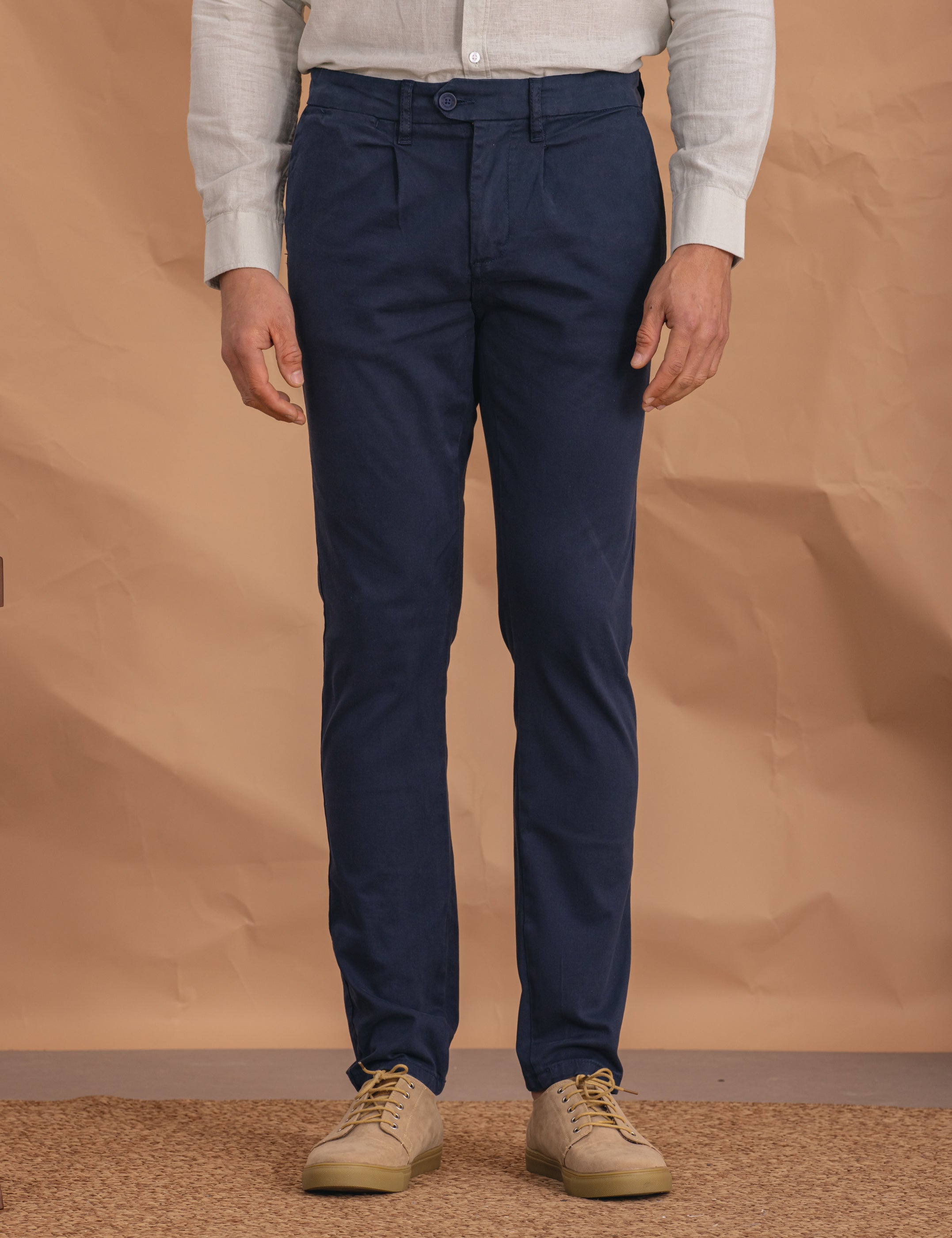 PANTALÓN CASUAL SLIM CON PINZAS AZUL