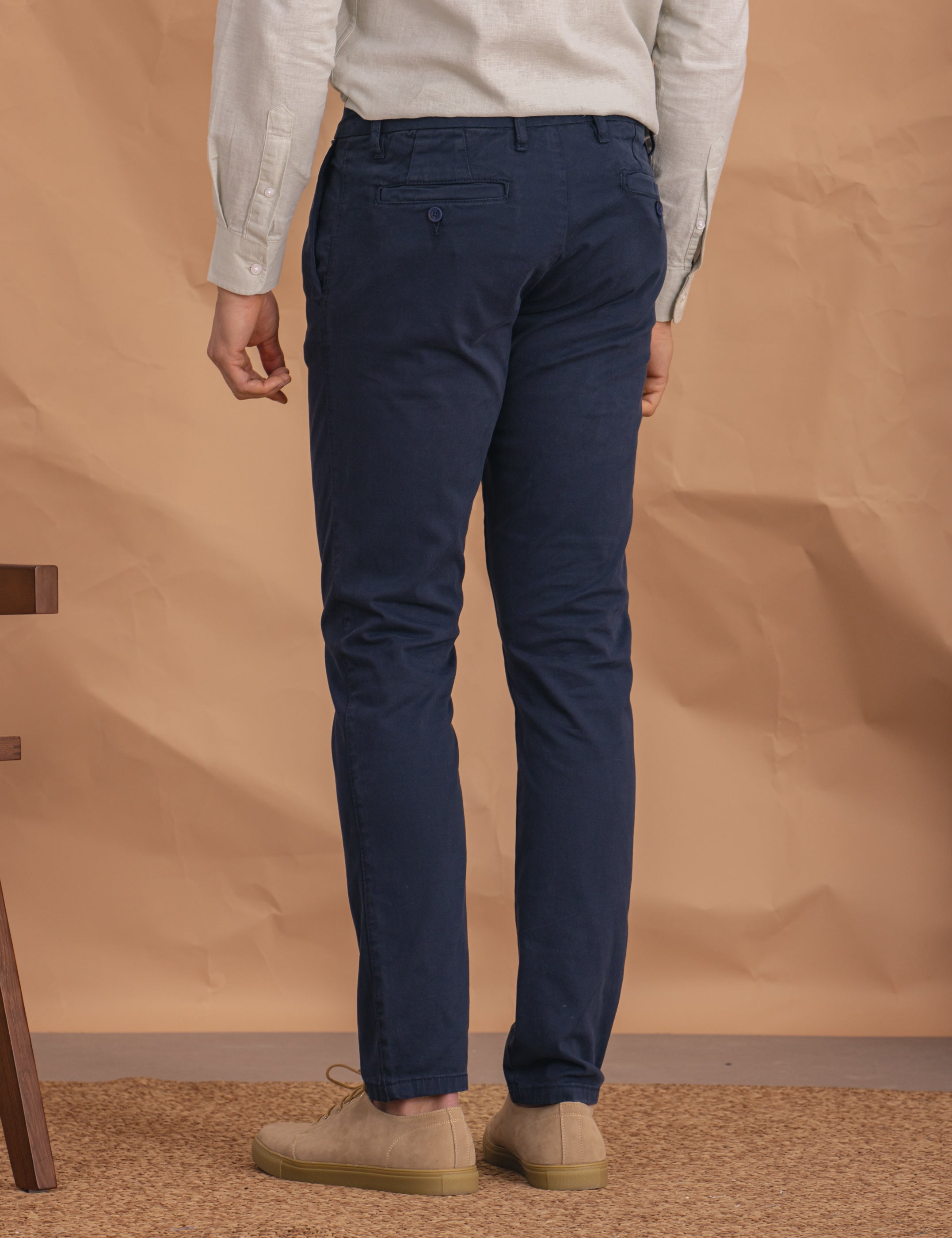 PANTALÓN CASUAL SLIM CON PINZAS AZUL