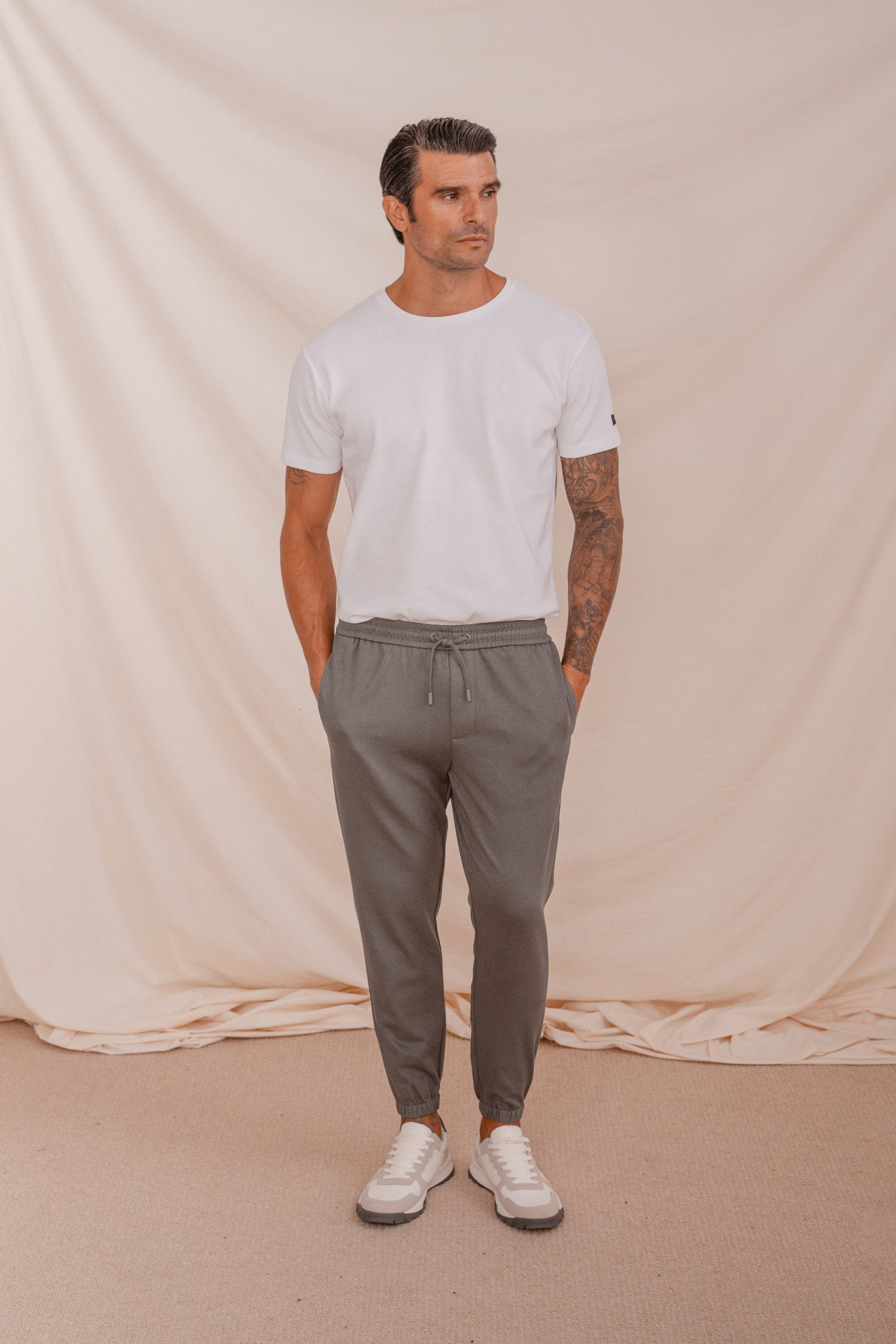PANTALÓN CHINO JOGGER CASUAL