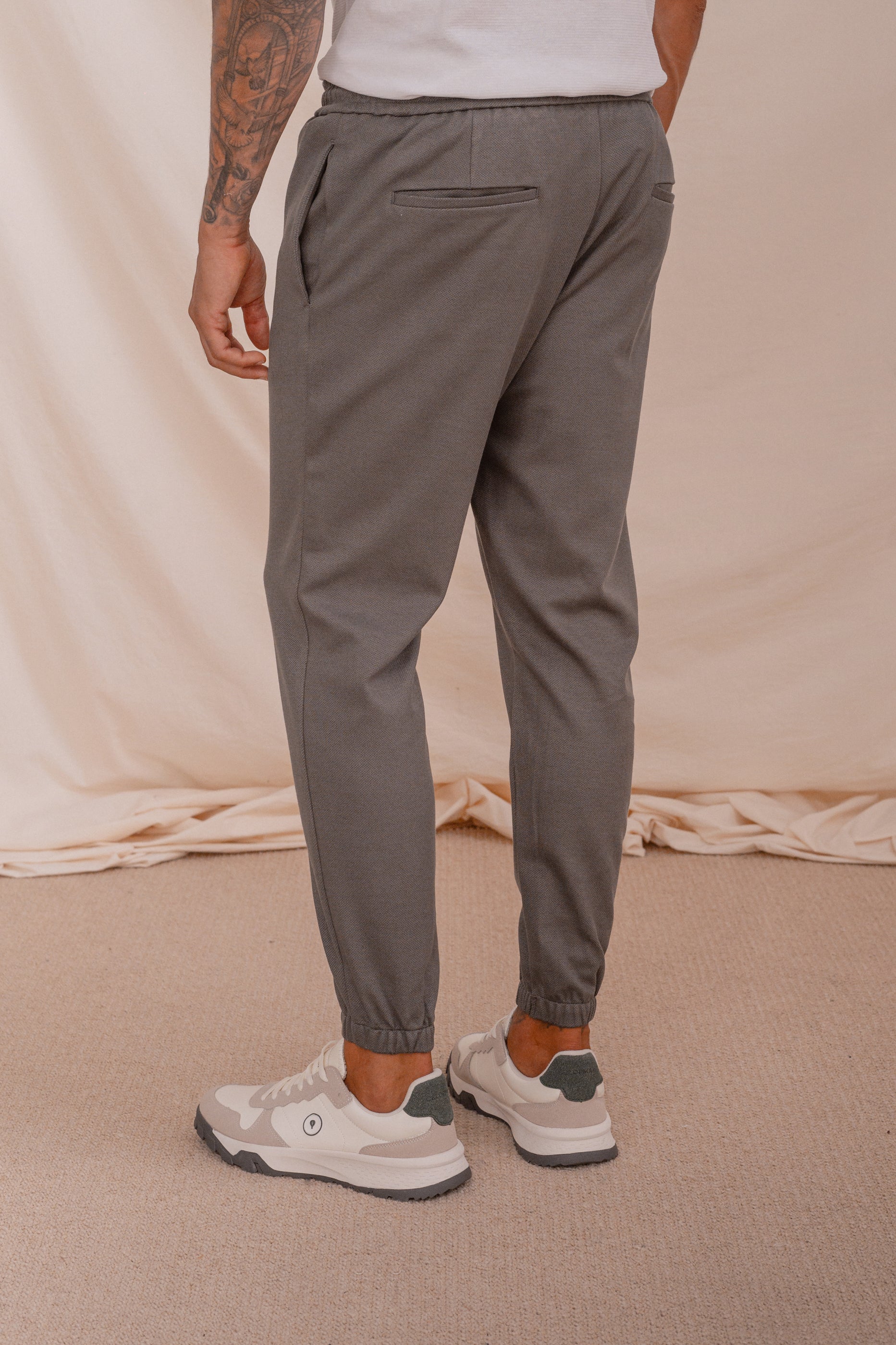 PANTALÓN CHINO JOGGER CASUAL