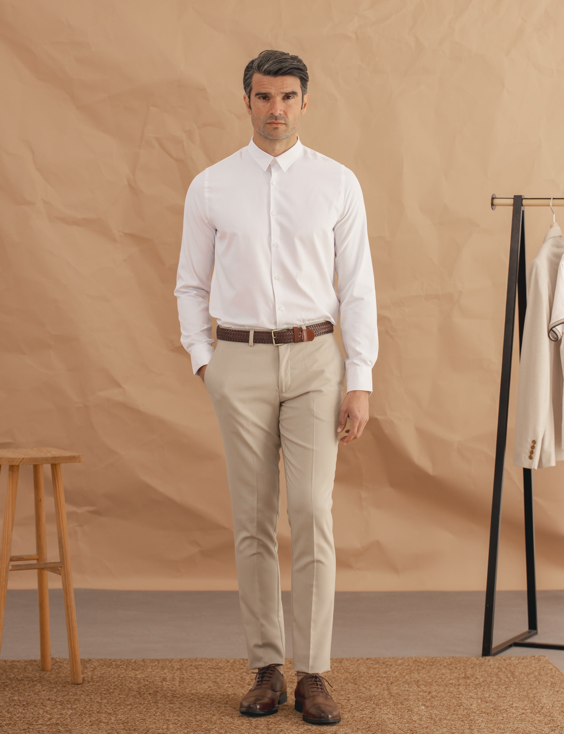 PANTALÓN DE TRAJE BEIGE