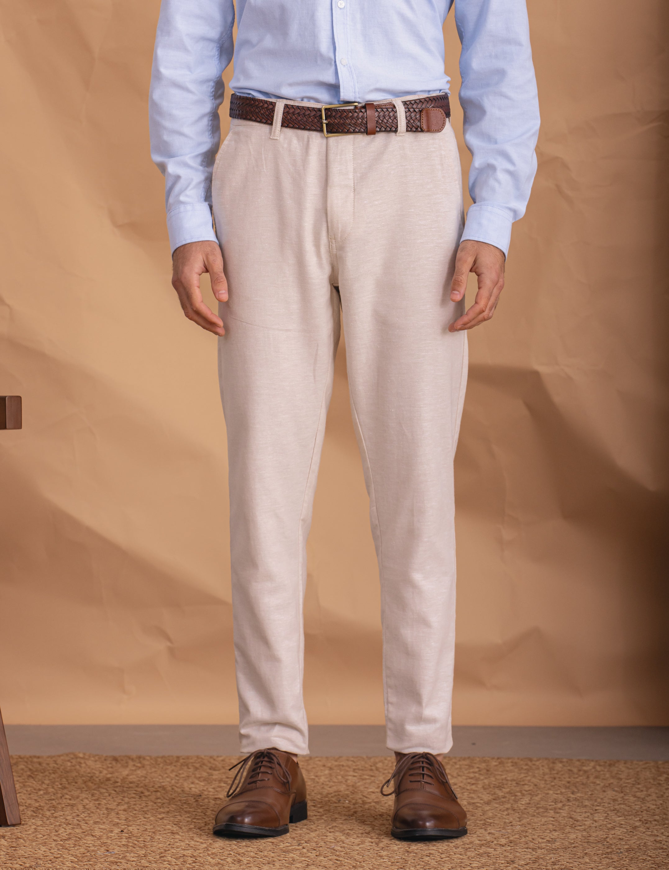 PANTALÓN CHINO CASUAL LINO