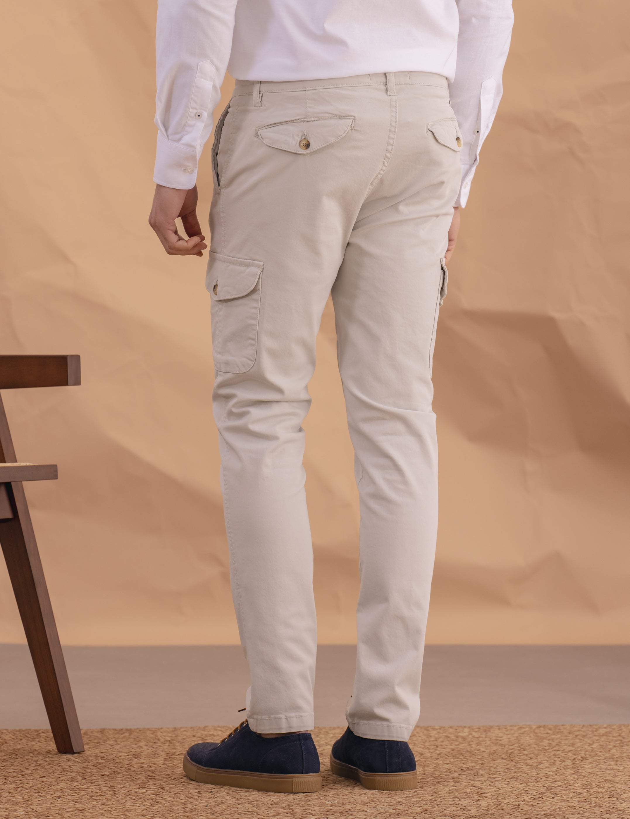 PANTALÓN CHINO CARGO