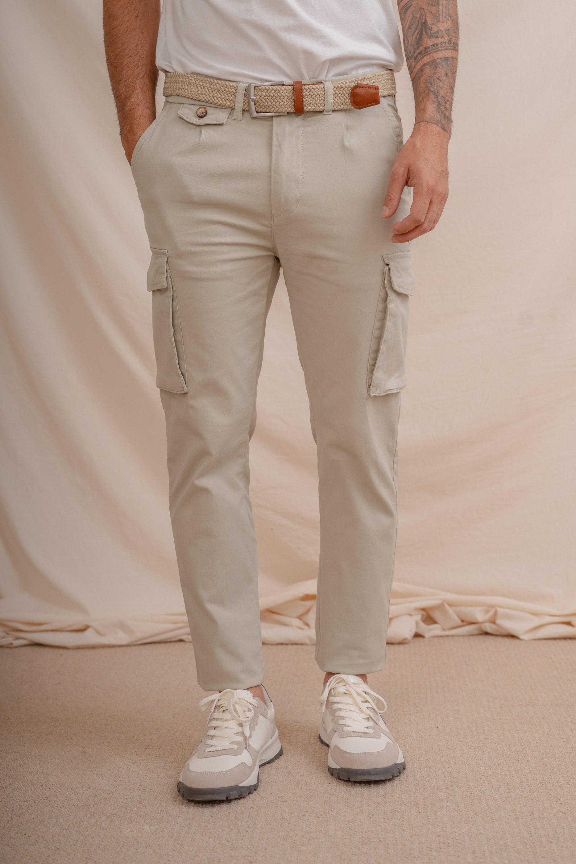 PANTALÓN SLIM CARGO CON PINZAS
