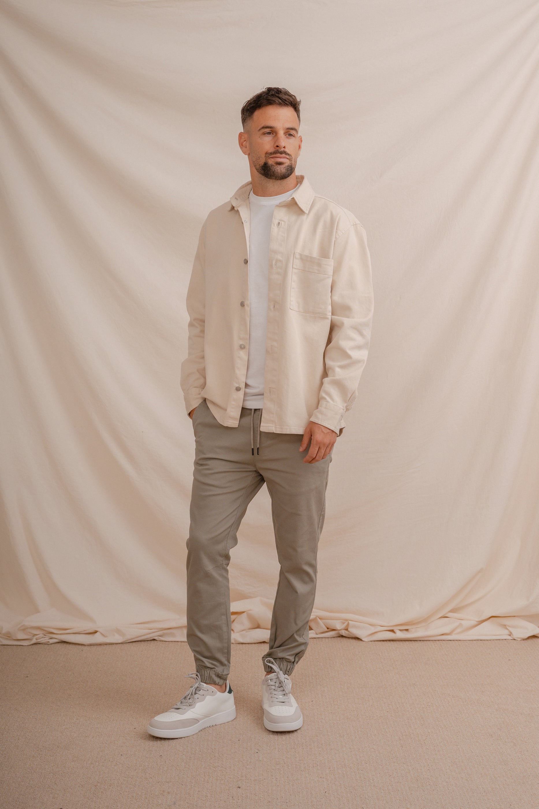 PANTALÓN JOGGER CASUAL VERDE