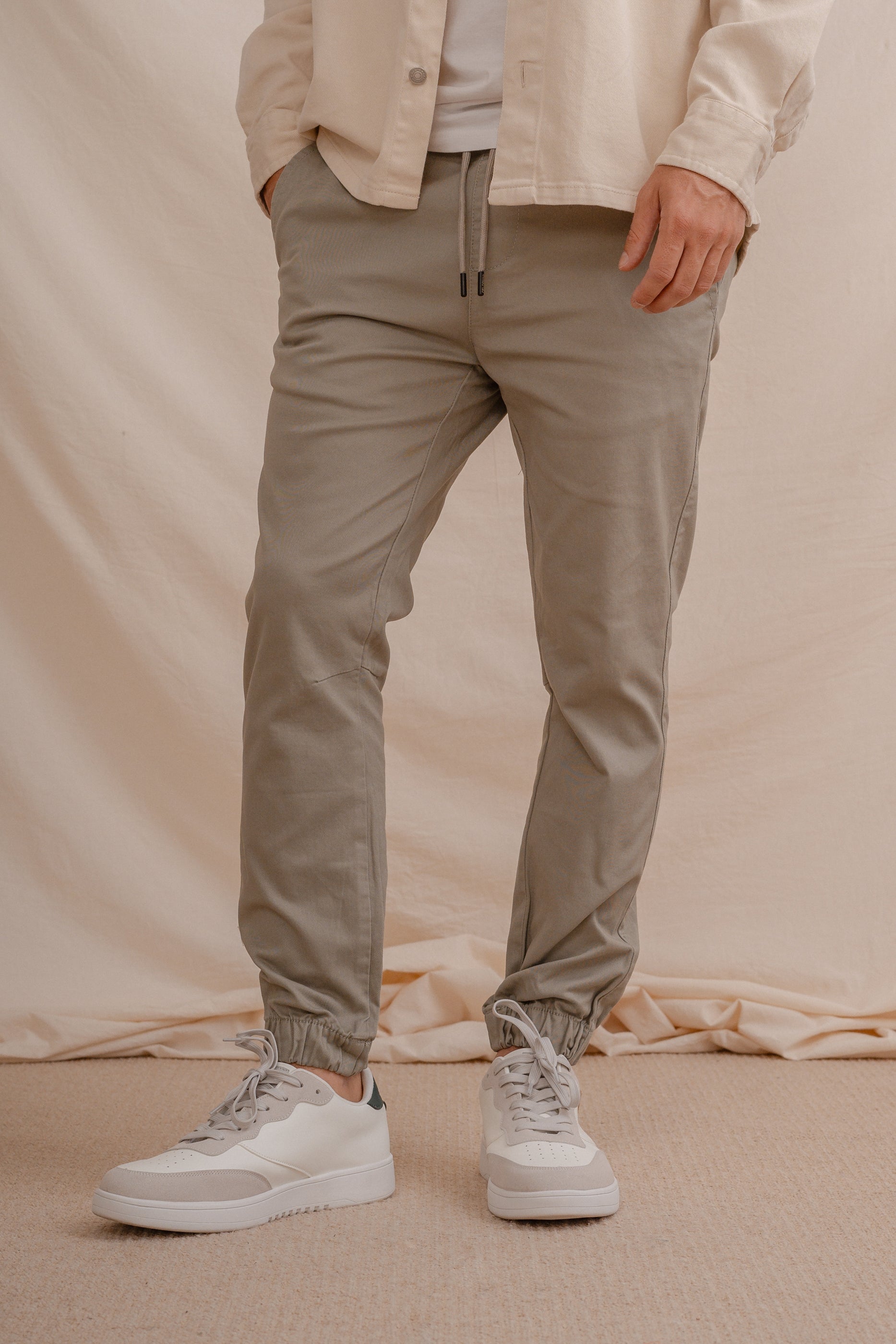 PANTALÓN JOGGER CASUAL VERDE