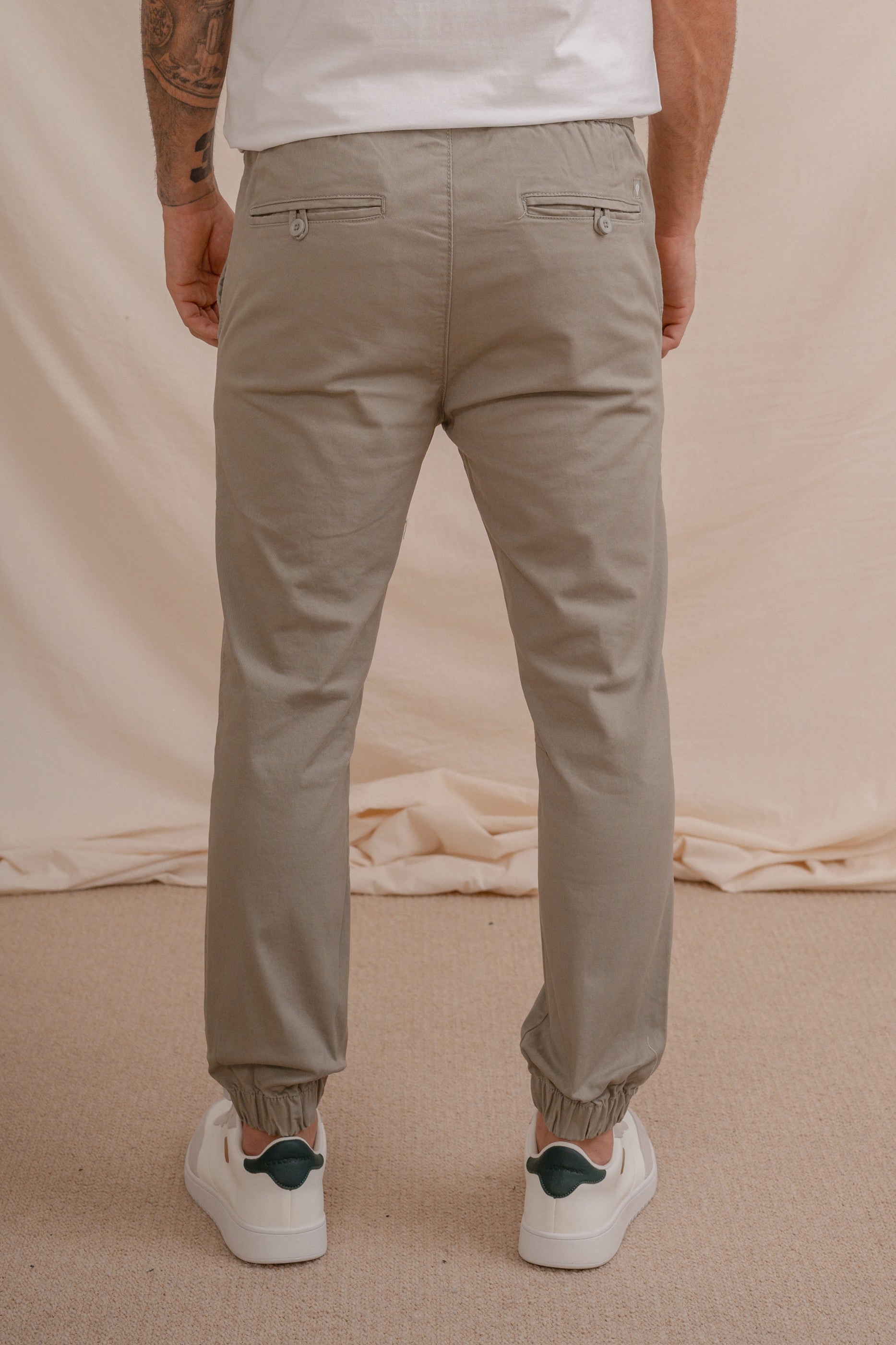 PANTALÓN JOGGER CASUAL VERDE