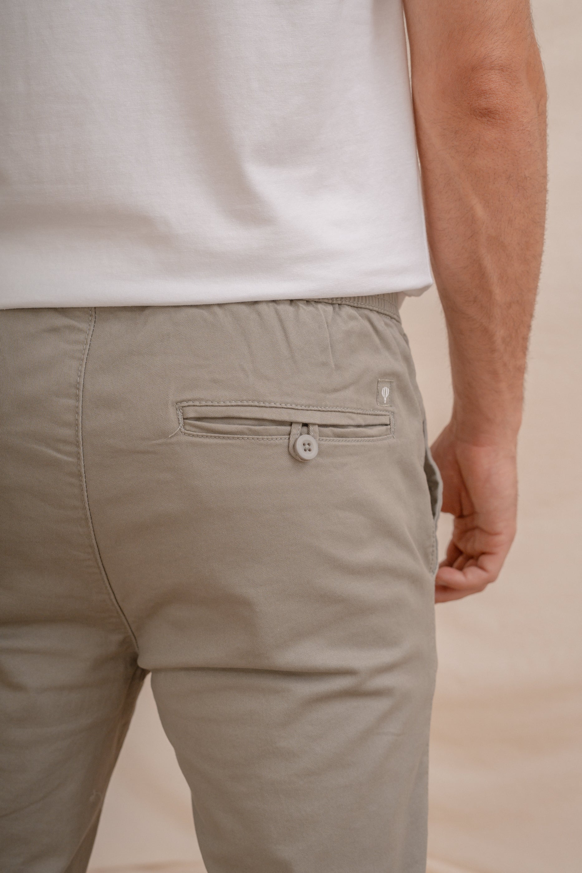 PANTALÓN JOGGER CASUAL VERDE