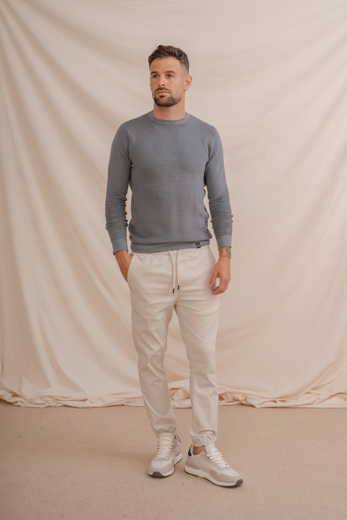 CALÇAS JOGGER CASUAIS CINZENTAS