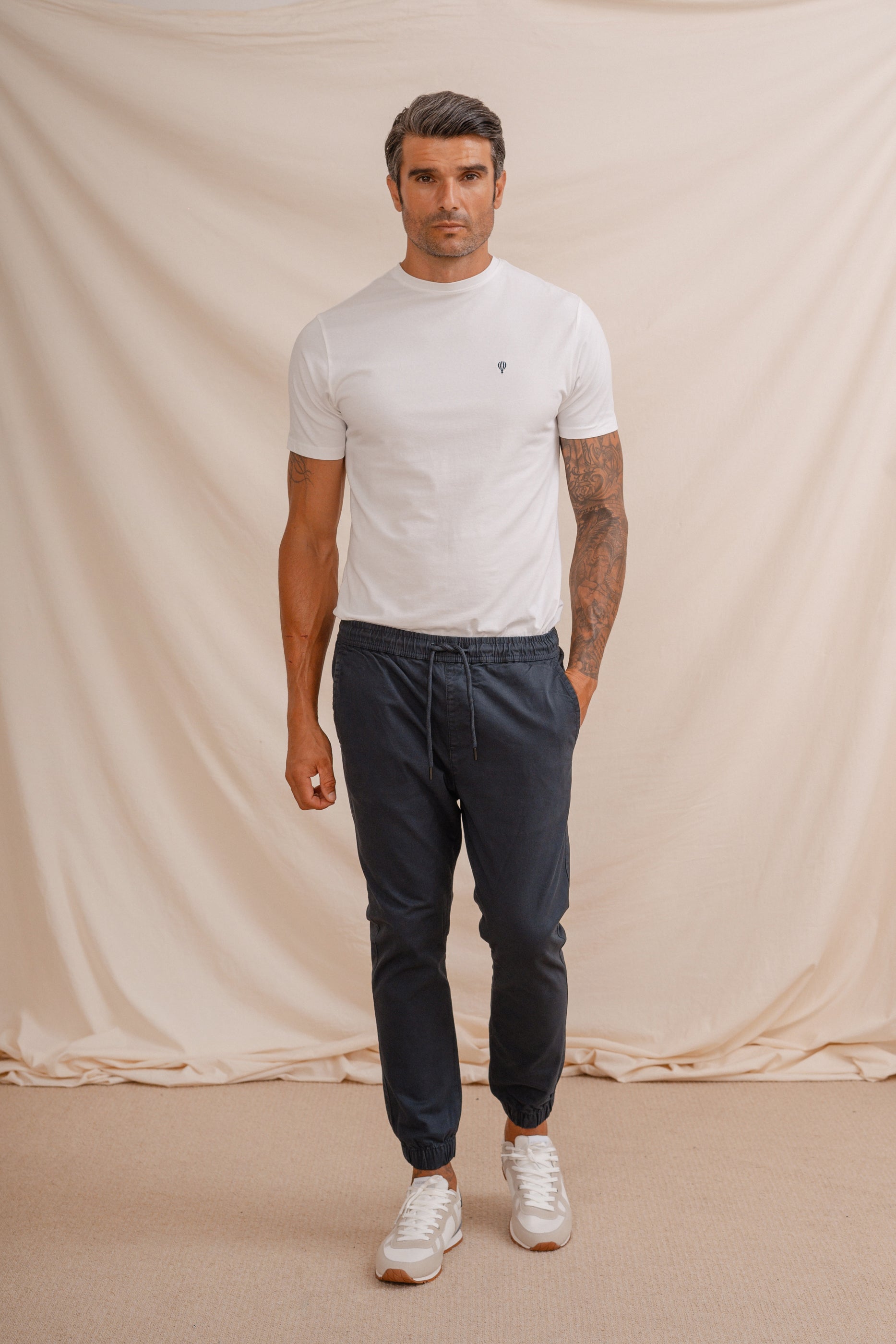PANTALÓN JOGGER CASUAL MARINO