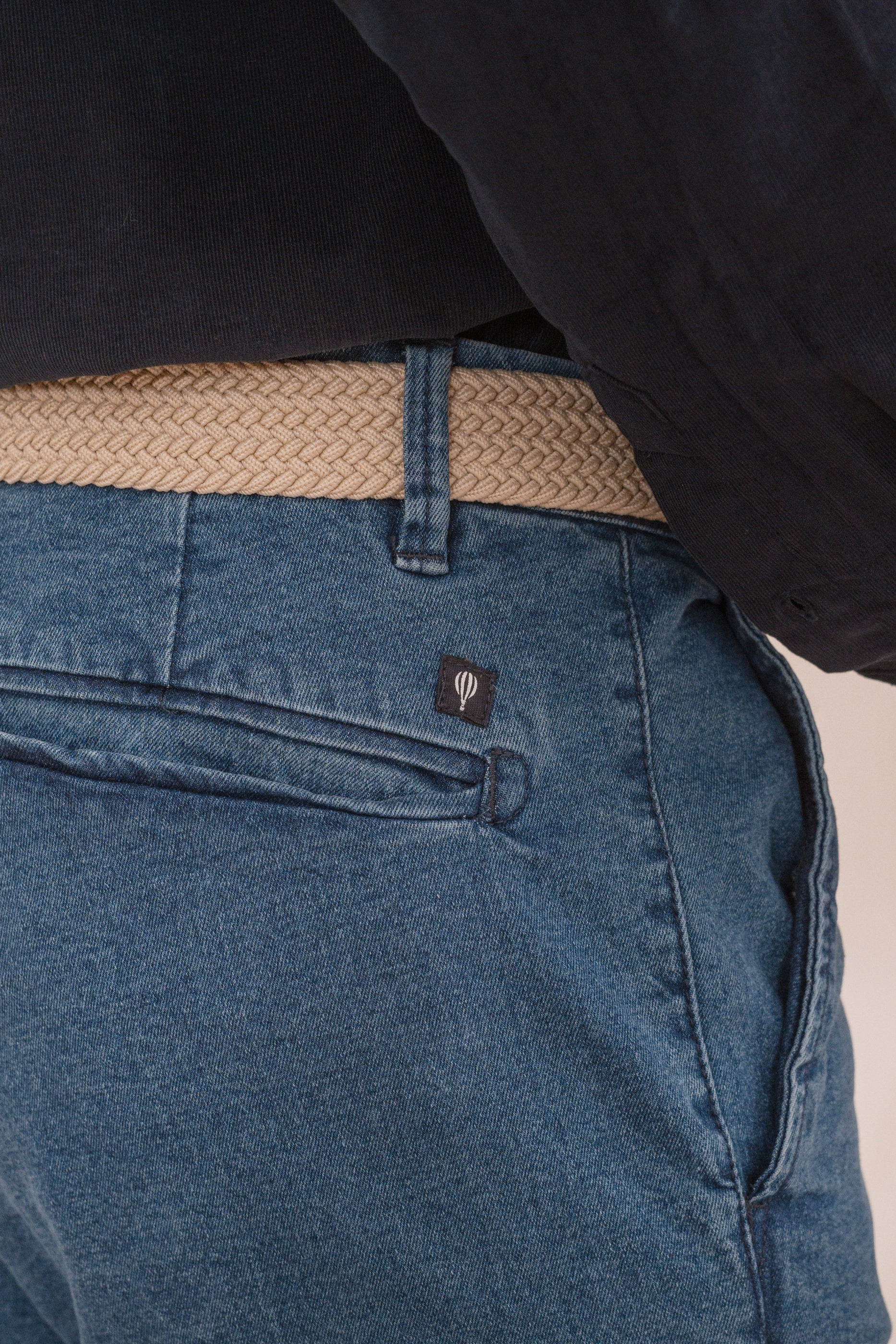 PANTALÓN CHINO SLIM DENIM