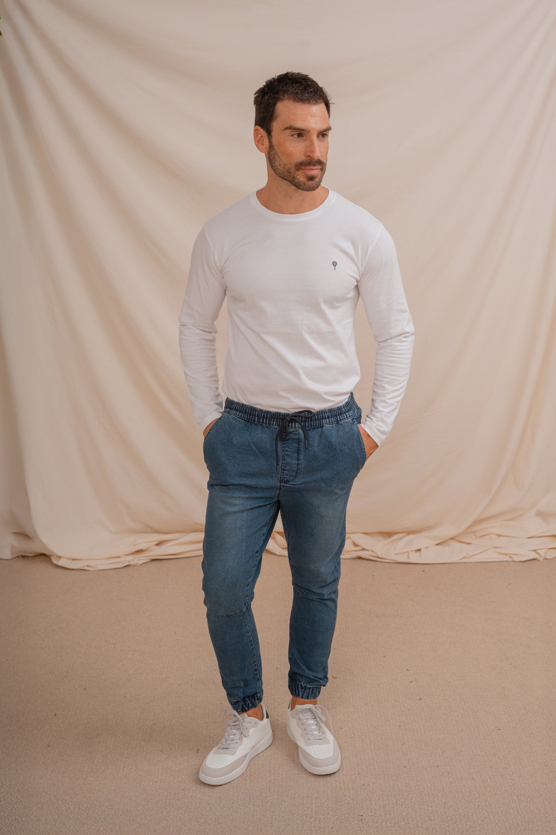 PANTALON JOGGER DENIM